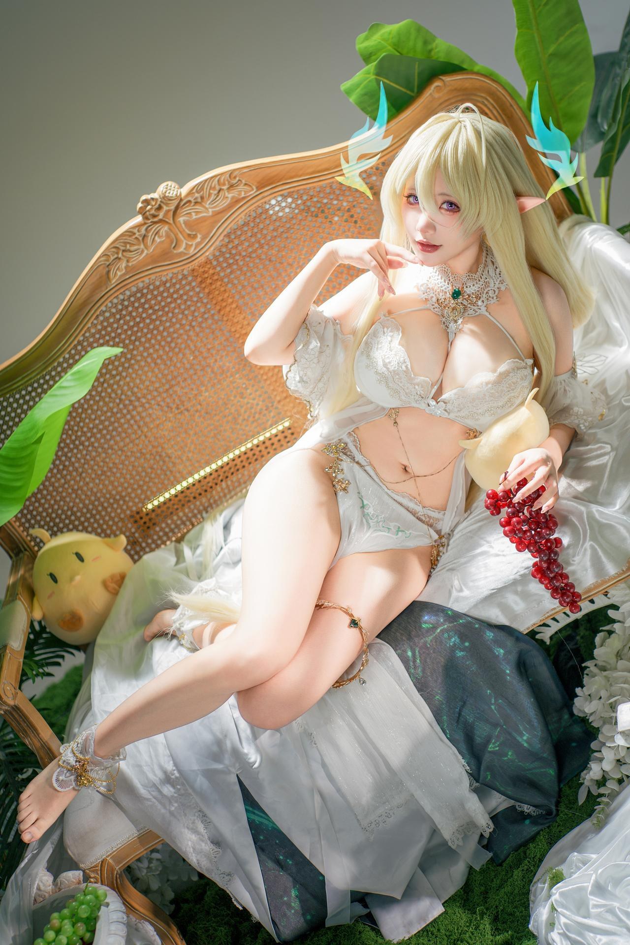 [cosplay] 是一只熊仔吗 - 碧蓝航线 金狮：金发白色礼装巨乳还原 45P