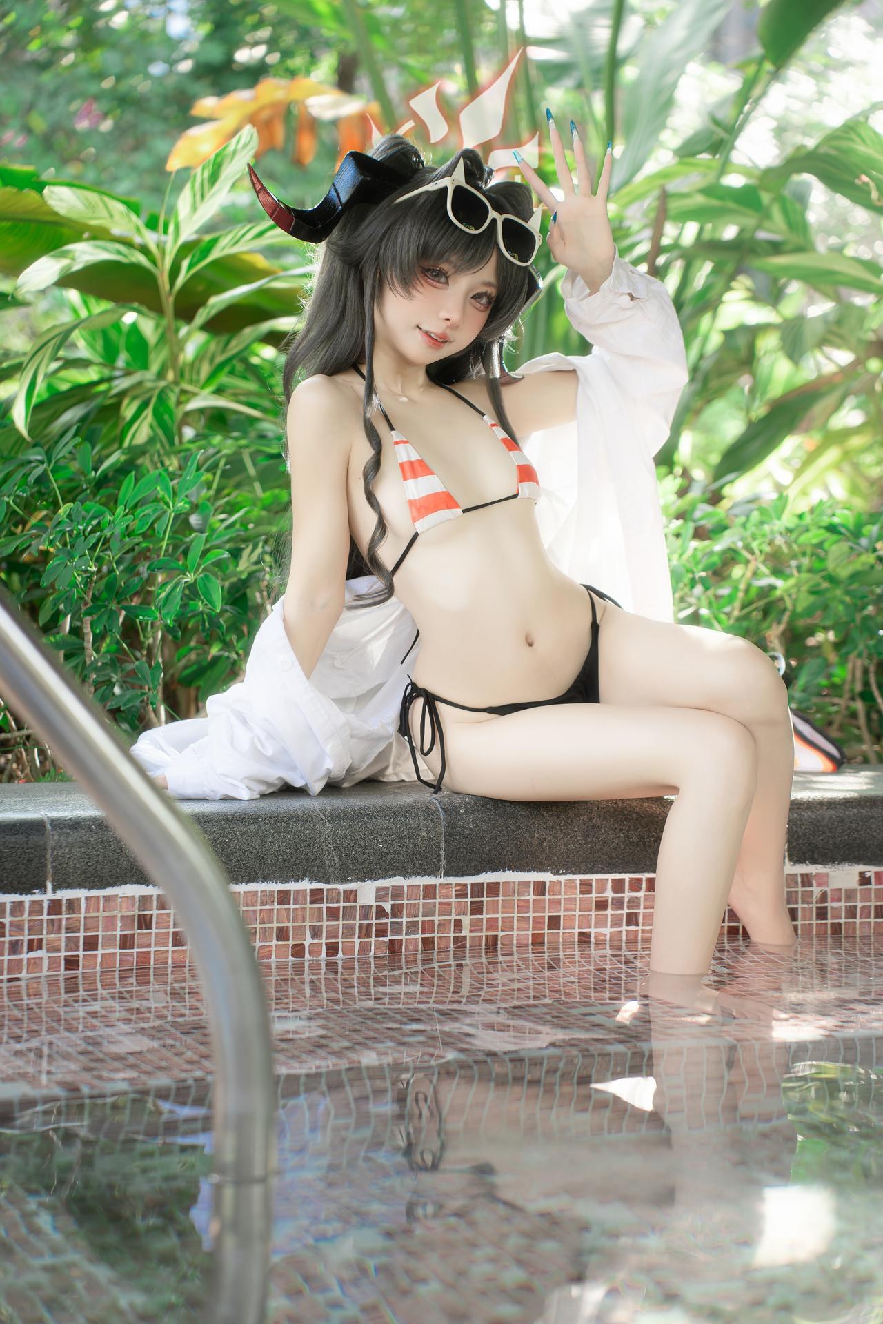 [cosplay] 纸悦Etsu_ko - 蔚蓝档案 鬼怒川霞水着：泳池水着白外套 44P