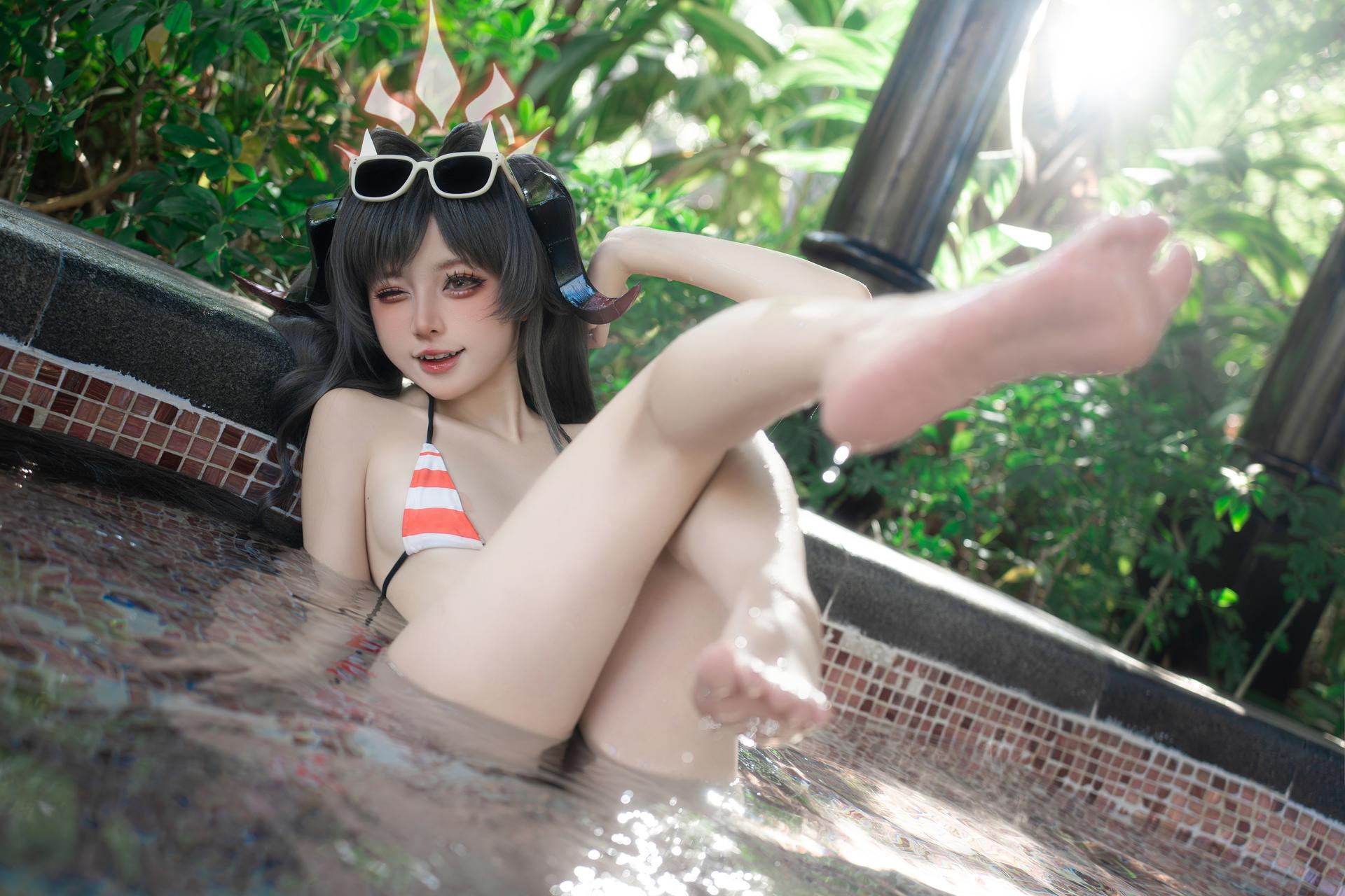 [cosplay] 纸悦Etsu_ko - 蔚蓝档案 鬼怒川霞水着：泳池水着白外套 44P