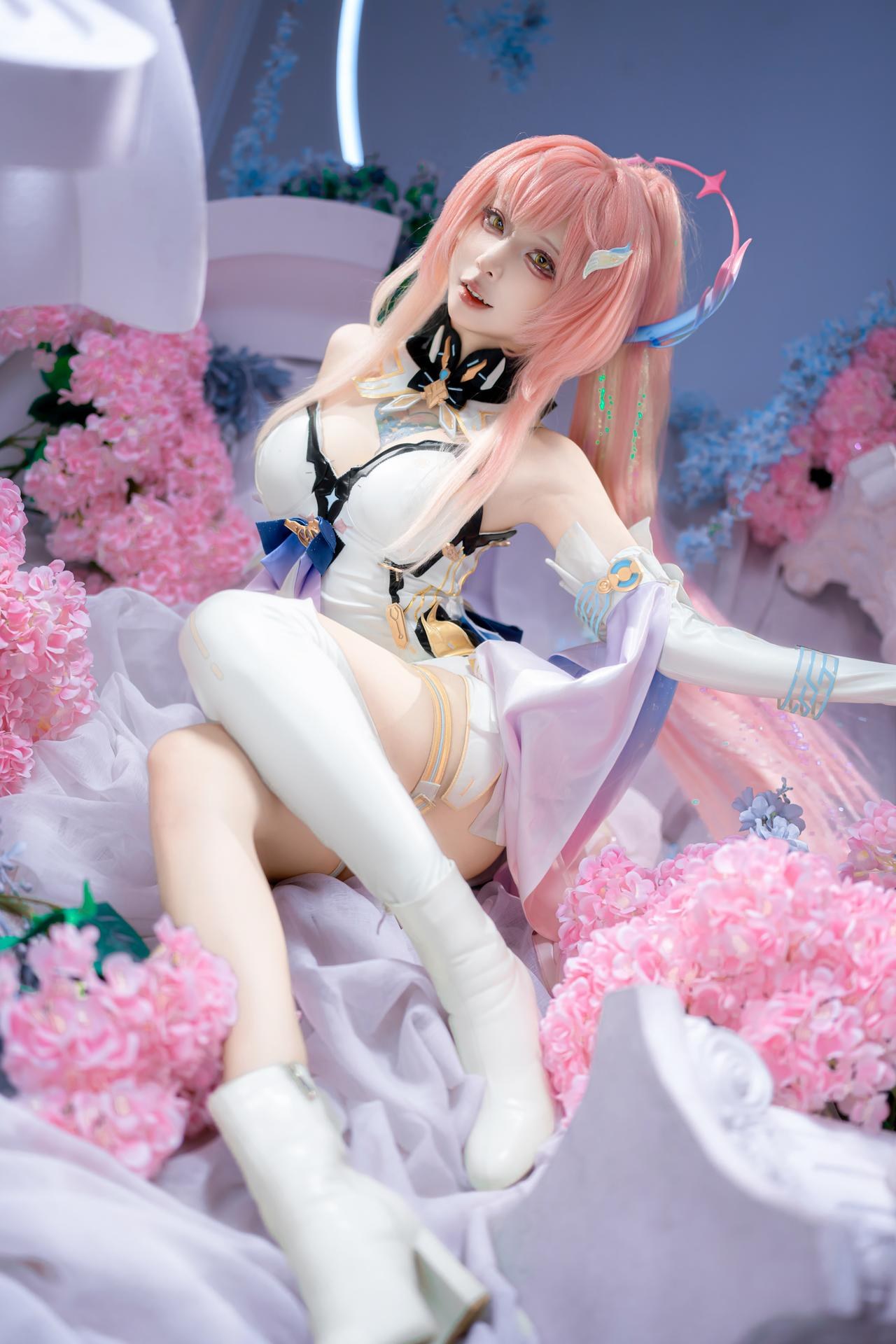[cosplay] 纸悦Etsu_ko - 鸣潮 爱弥斯：粉发礼装白丝梦幻布景 25P
