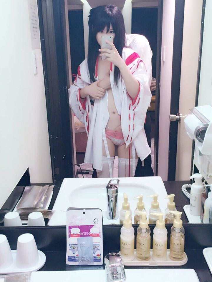 [私房] 习呆呆 - 巫女主题：和风露点情趣私拍 26P2V