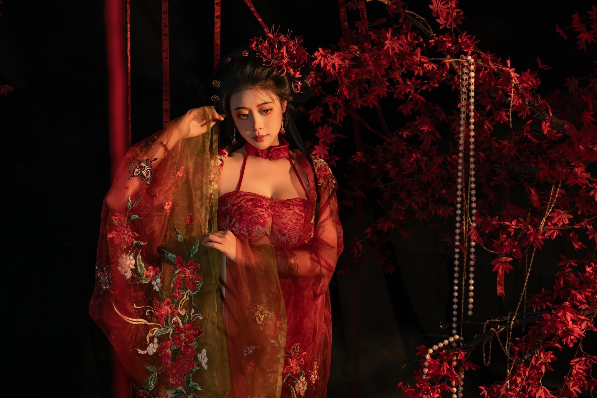[私房] 奈汐酱nice - 流丹: ชุดชั้นในโบราณเชือกสีแดง ฉากเงาดอกไม้ โทนภาพขนาดใหญ่ 85P