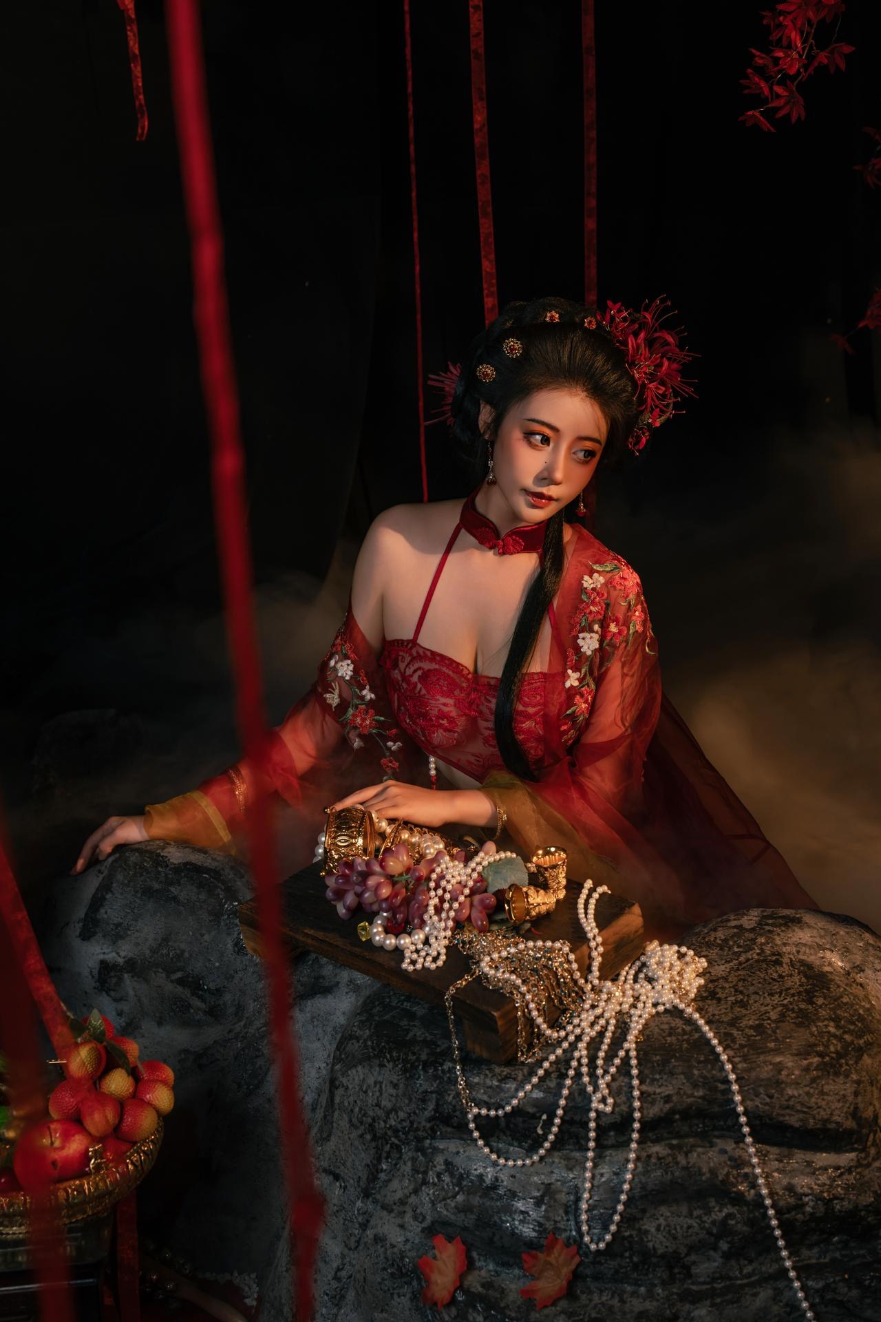 [私房] 奈汐酱nice - 流丹: ชุดชั้นในโบราณเชือกสีแดง ฉากเงาดอกไม้ โทนภาพขนาดใหญ่ 85P