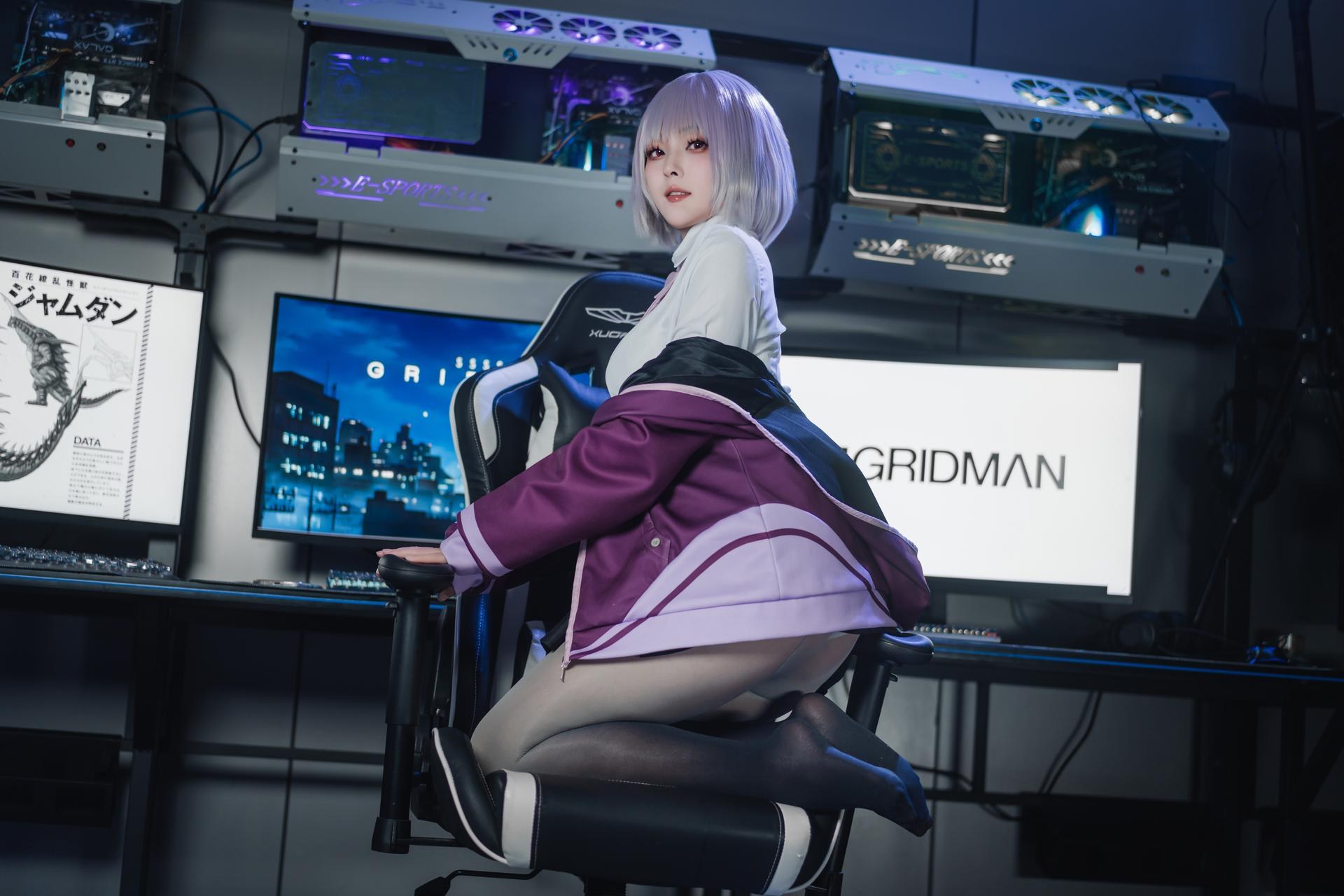 [cosplay] Natsuko夏夏子 - SSSS.GRIDMAN 新条茜：机房紫黑紧身战斗服 美腿还原 82P