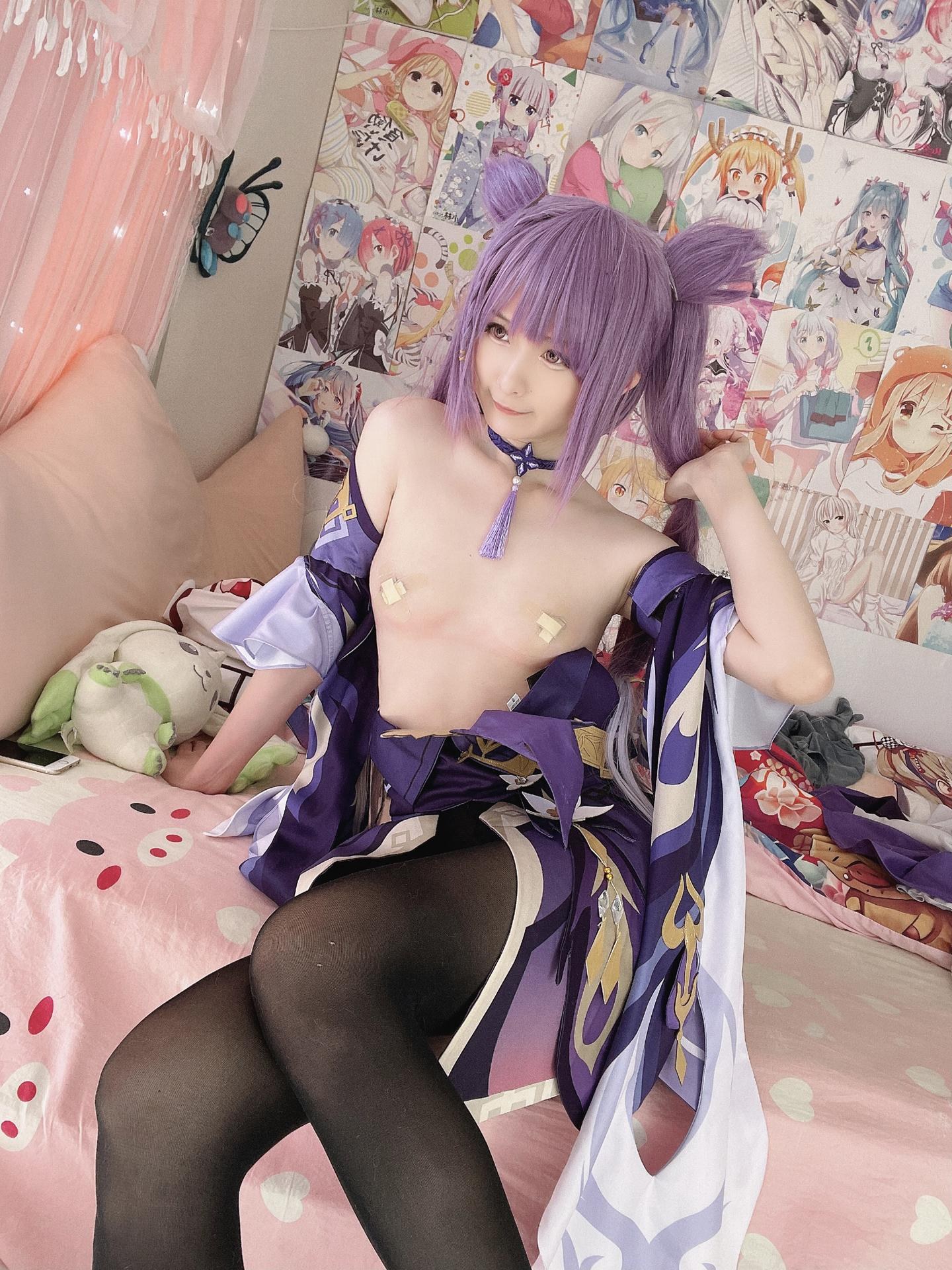 [cosplay] 习呆呆 - Keqing: tái hiện quy mô lớn với tóc tím, tai thỏ và lộ điểm 60P2V