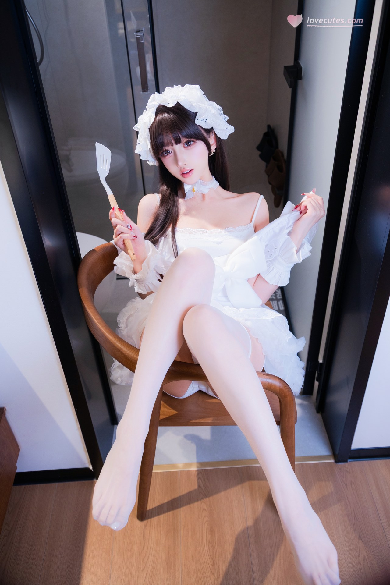 [写真] 过期米线线喵 - Hầu gái đầu bếp: tạp dề hầu gái màu trắng, phòng tắm, đôi chân đẹp 21P