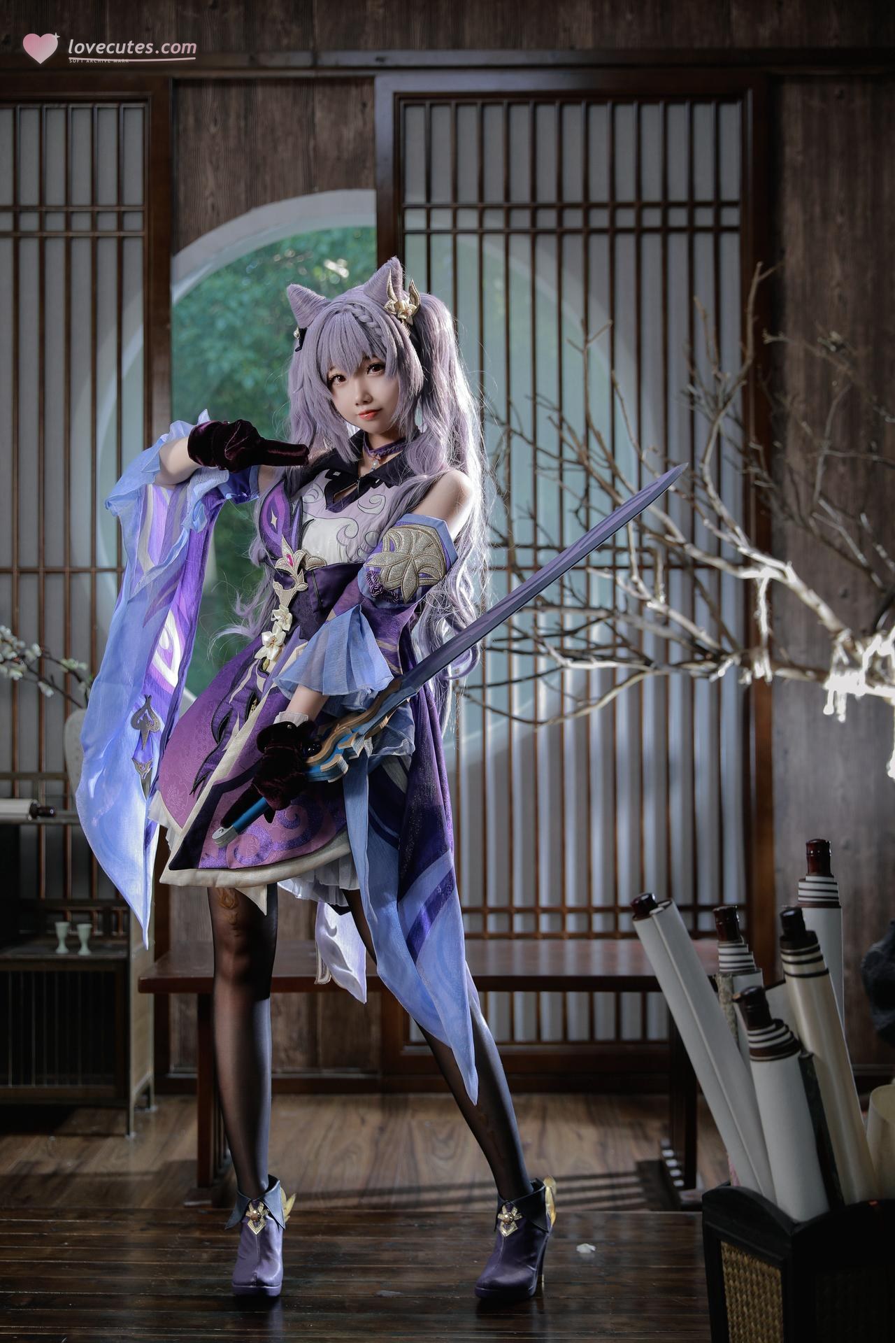 [cosplay] 雪琪SAMA - Nguyên Thần Keqing: tóc tím váy dạ hội chân trắng đẹp 50P1V