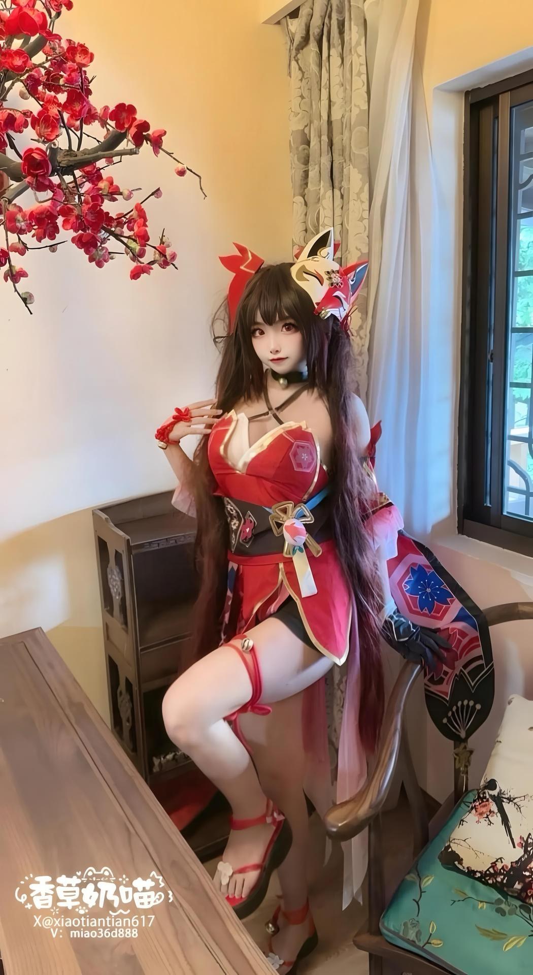 [cosplay] 香草奶喵 - Honkai: Star Rail Sparkle: váy đỏ, tóc đuôi ngựa đôi, chân đẹp tái hiện 70P