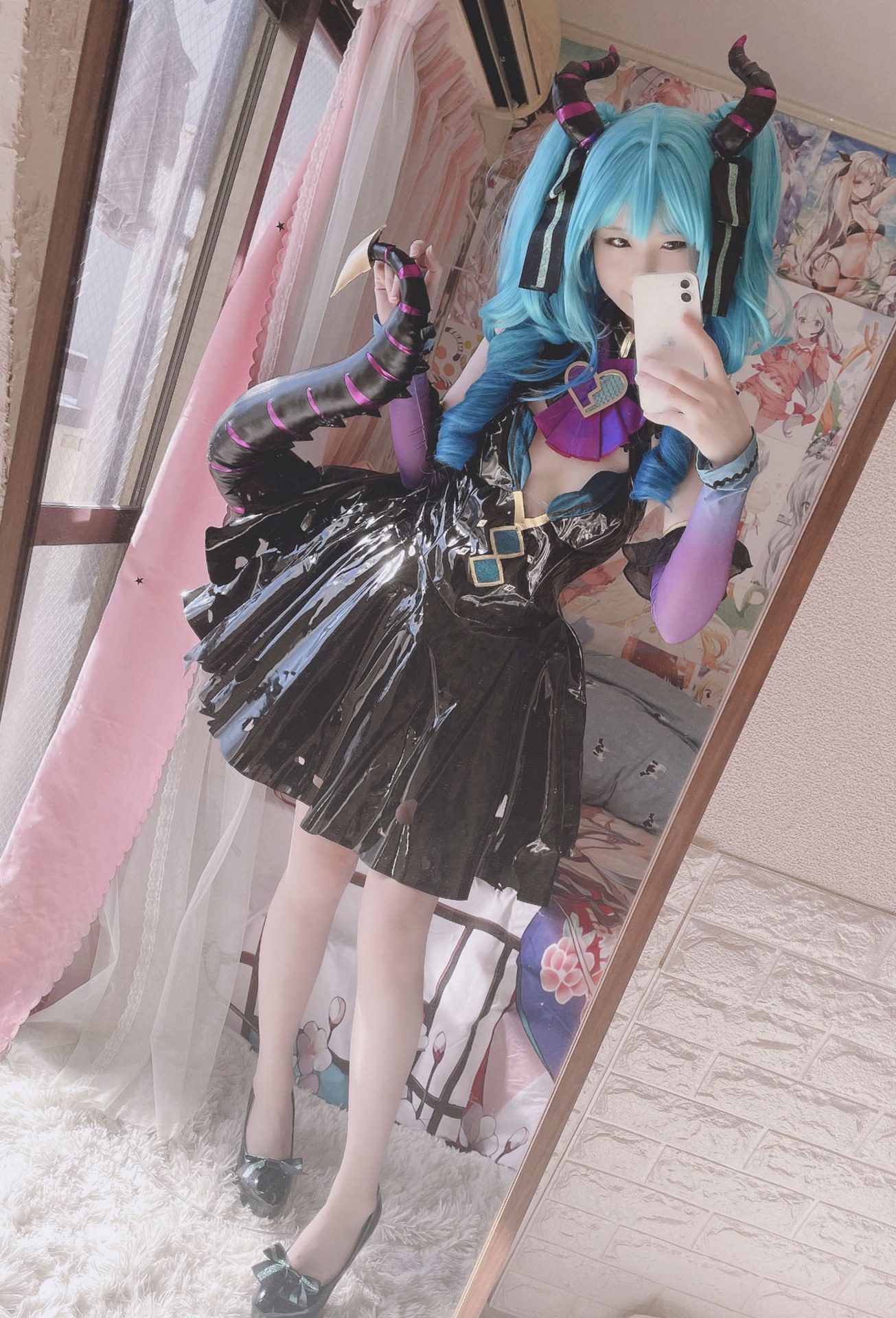 [cosplay] 习呆呆 - Tiểu ác ma Miku Hatsune: tóc xanh lộ điểm nhạy cảm, tái hiện quy mô lớn 26P