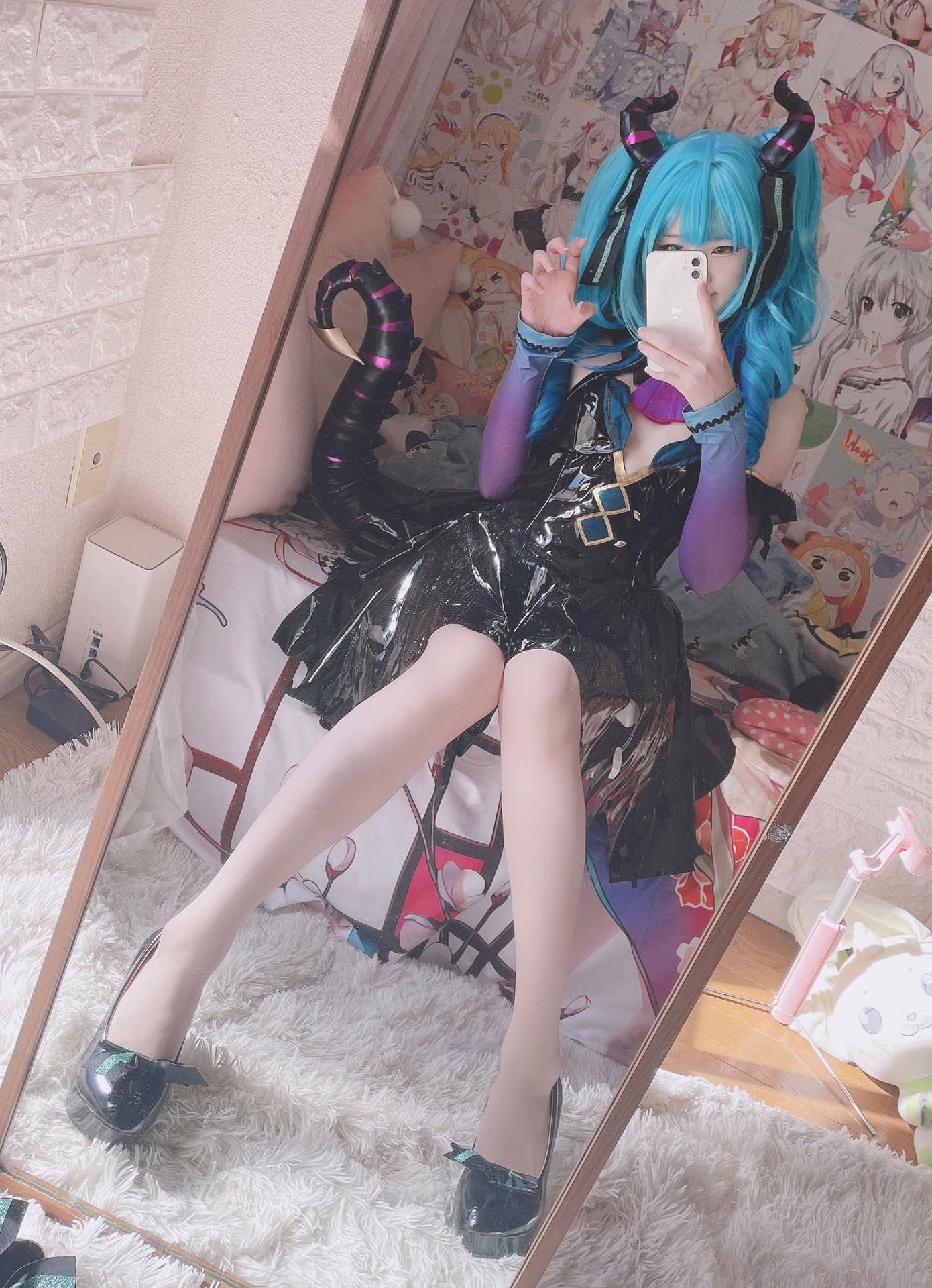 [cosplay] 习呆呆 - Tiểu ác ma Miku Hatsune: tóc xanh lộ điểm nhạy cảm, tái hiện quy mô lớn 26P