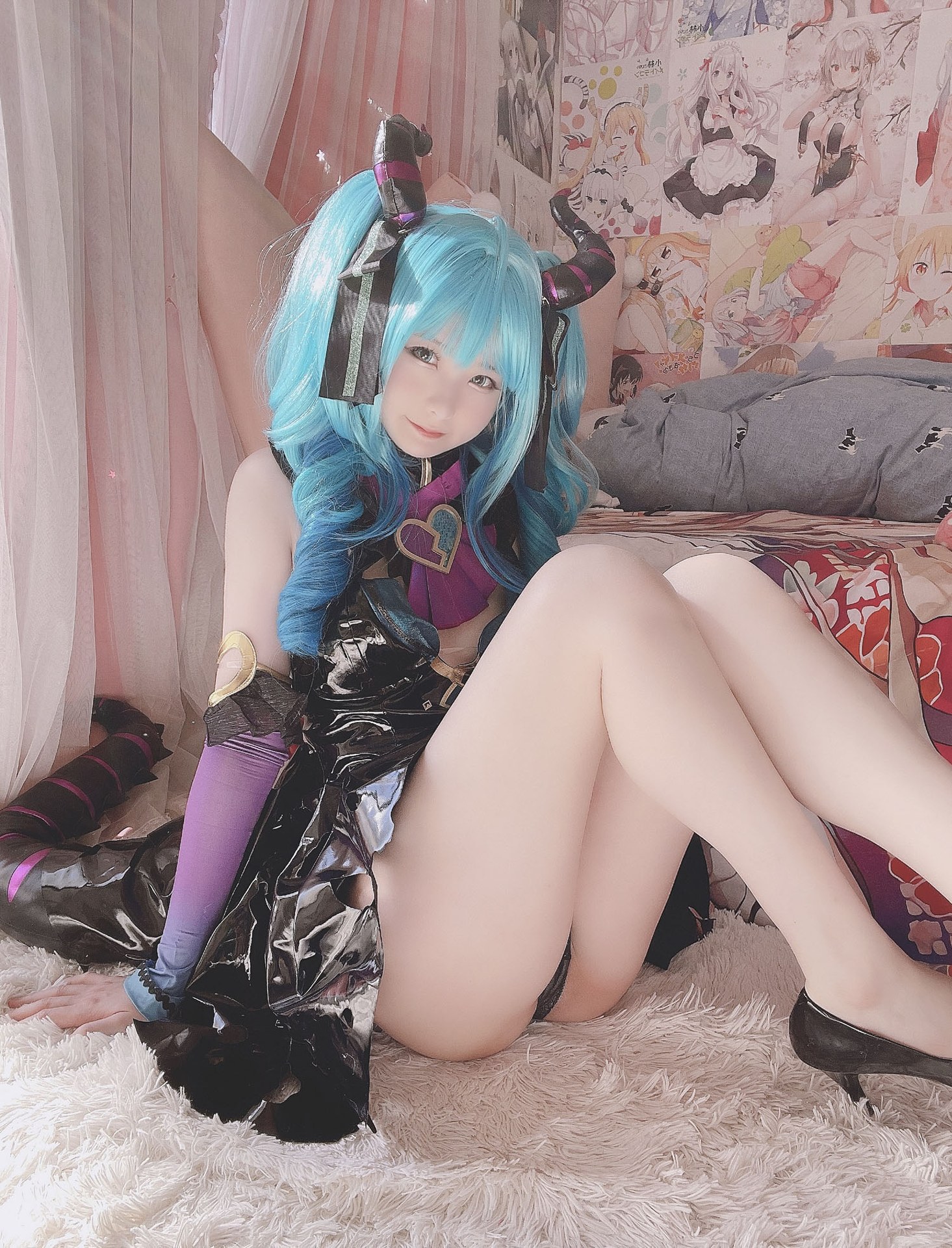 [cosplay] 习呆呆 - Tiểu ác ma Miku Hatsune: tóc xanh lộ điểm nhạy cảm, tái hiện quy mô lớn 26P