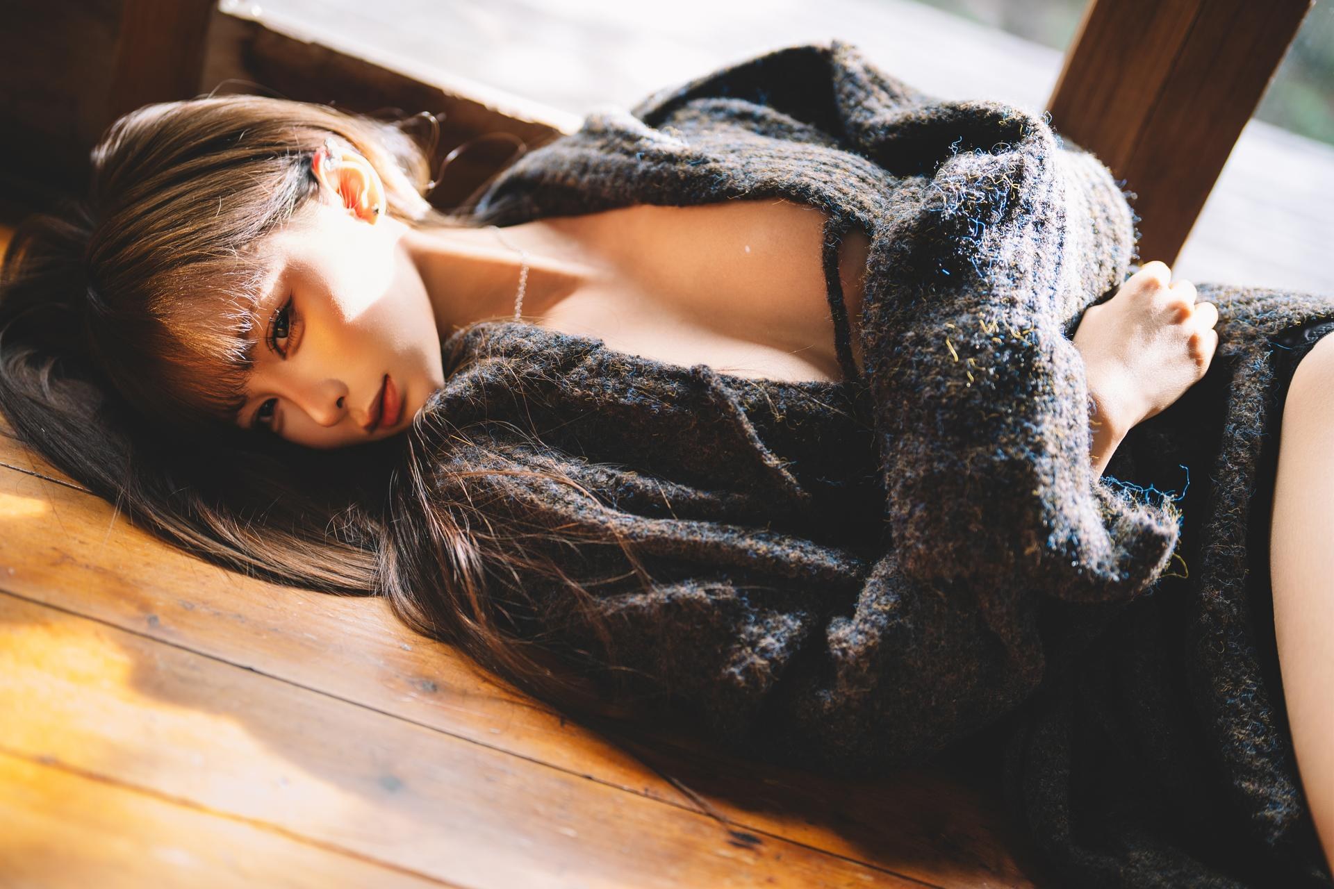 [私房] 蠢沫沫 - Quýt: Căn nhà gỗ kiểu Nhật áo len đen nội y riêng tư 30P