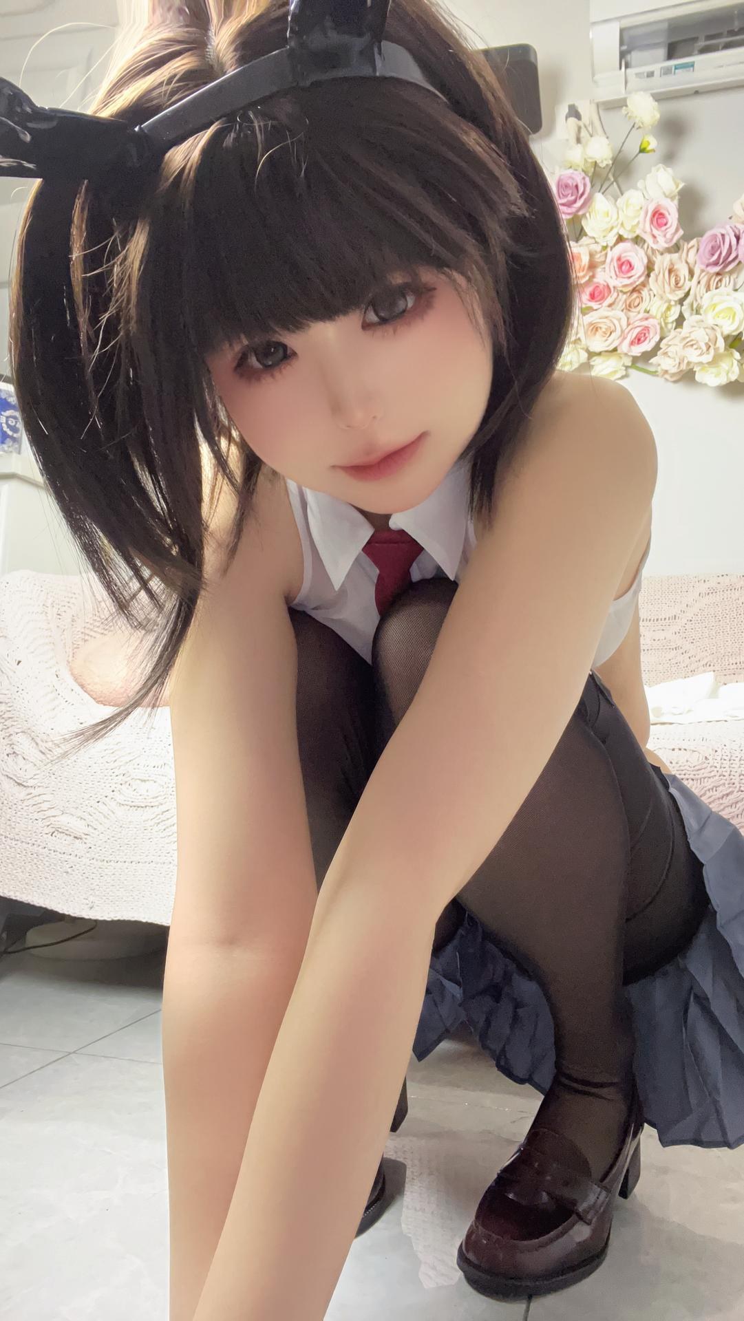 [私房] Quan冉有点饿 - JK Nghịch Thỏ: tai thỏ, đồng phục học sinh, tất đen, chân đẹp 25P