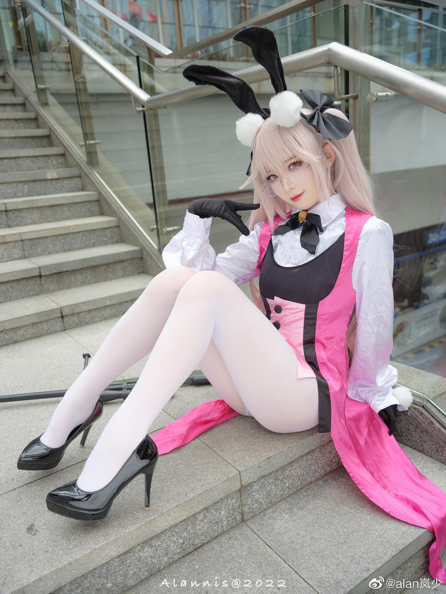 [cosplay] 封疆疆v - FGO Quang chi Cao Dương Tư Khả Nhã: thỏ nữ màu hồng chân dài tất trắng 27P