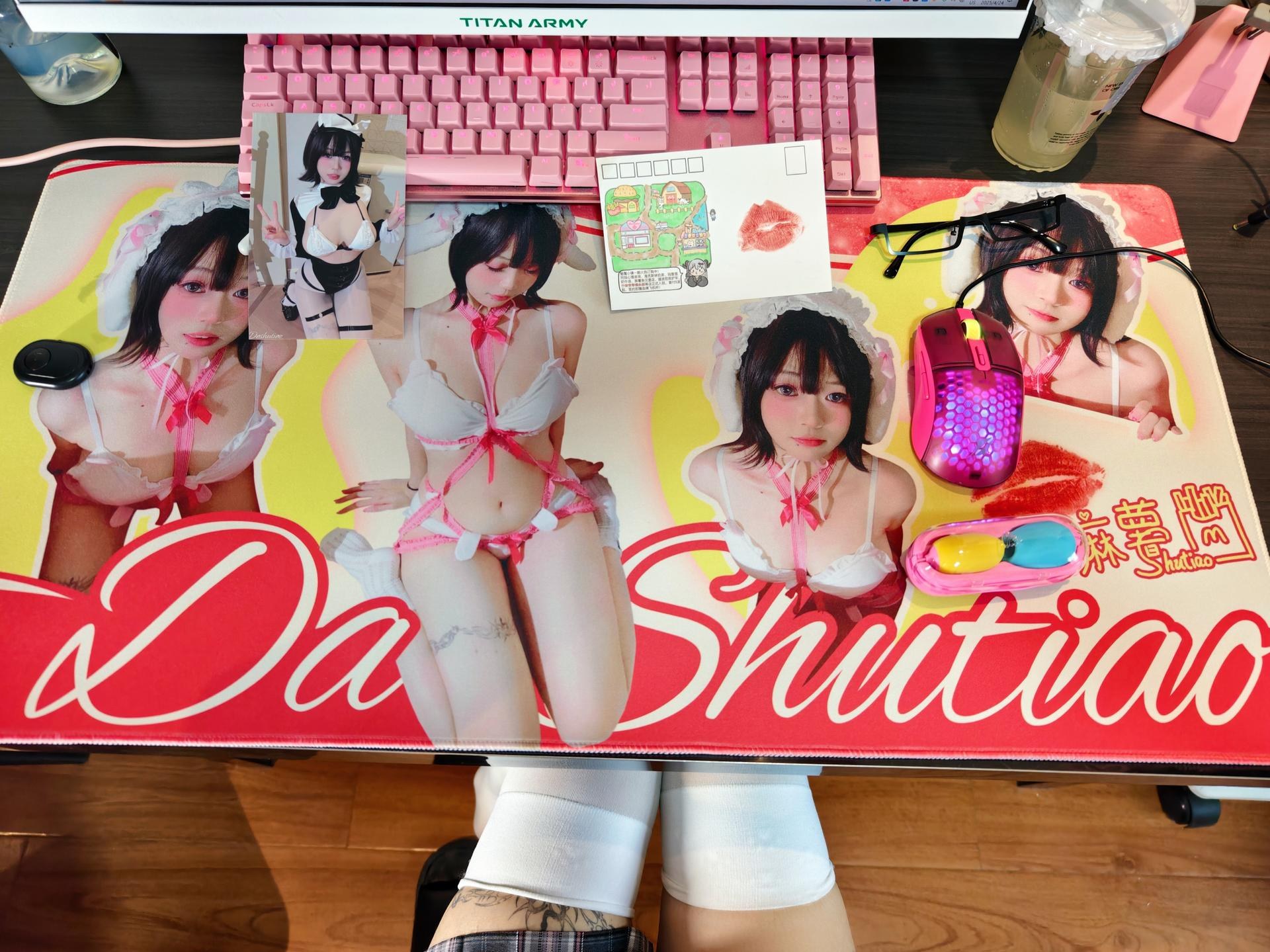 [写真] 麻薯好吃 - 电竞女友：居家游戏主题黑丝美腿 85P