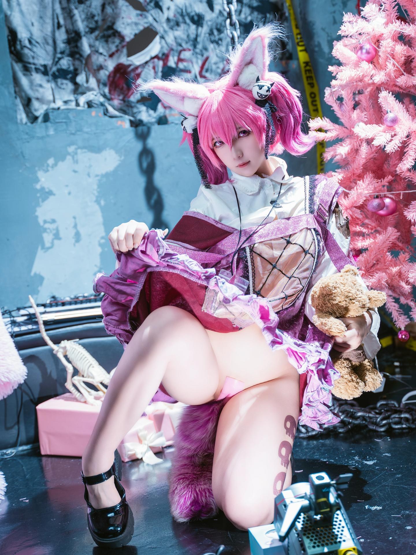 [cosplay] 小和甜酒 - 明日方舟 巫恋：黑白角色服私房还原 44P1V