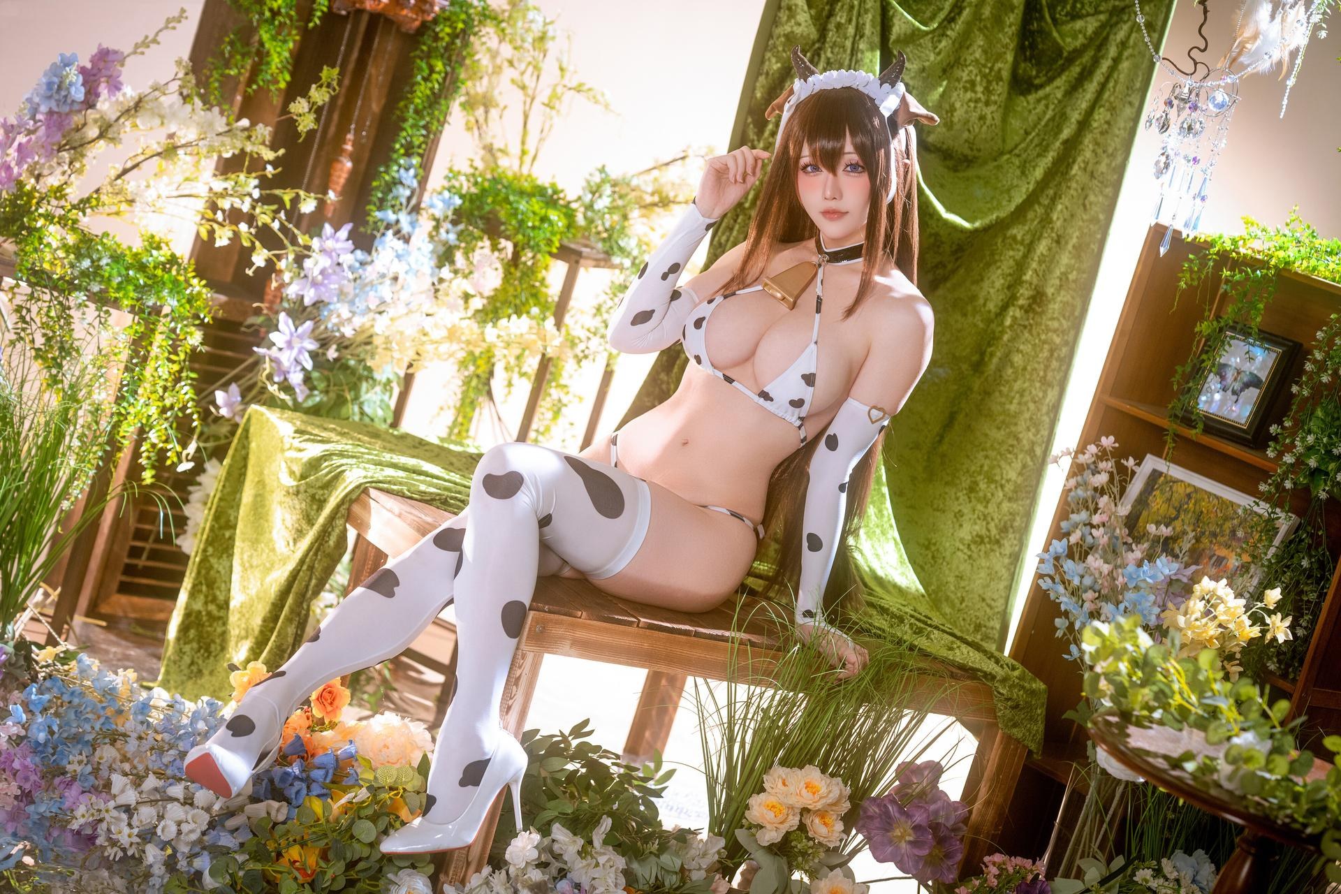 [cosplay] 星之迟迟Hoshilily - Azur Lane Kashino: bikini bò sữa ngực lớn tái hiện 59P
