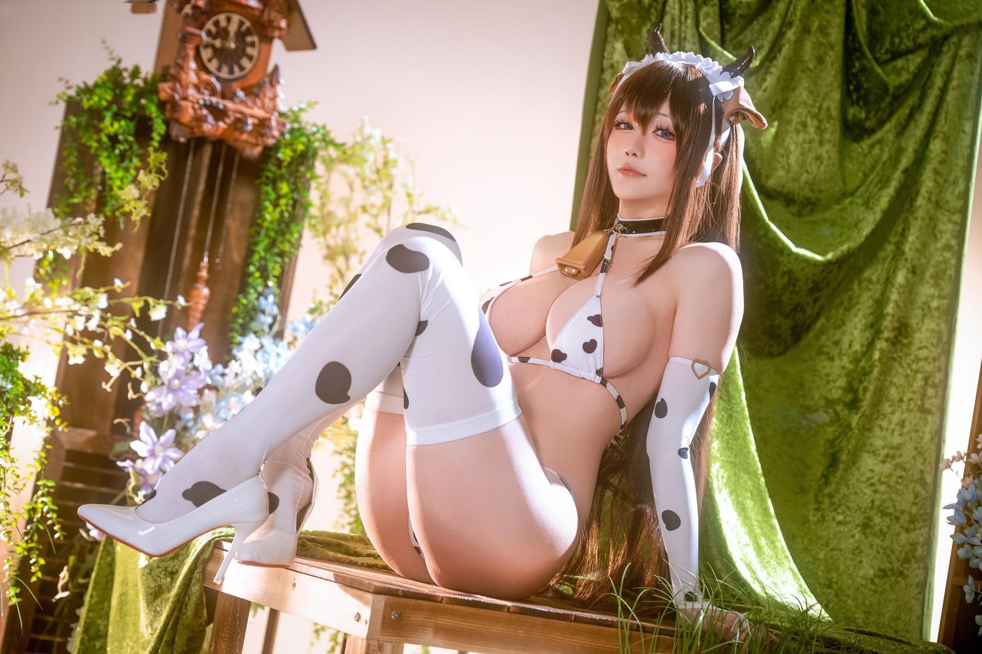 [cosplay] 星之迟迟Hoshilily - Azur Lane Kashino: bikini bò sữa ngực lớn tái hiện 59P