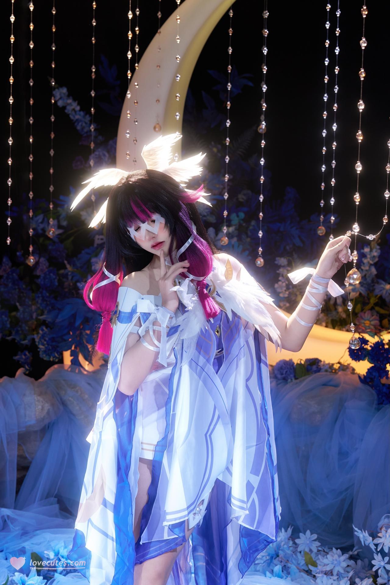 [cosplay] 阿薰kaOri - 原神 โคลัมเบีย：ชุดเดรสลูกไม้ผมขาว ถอดแบบคาแรกเตอร์ 148P63G