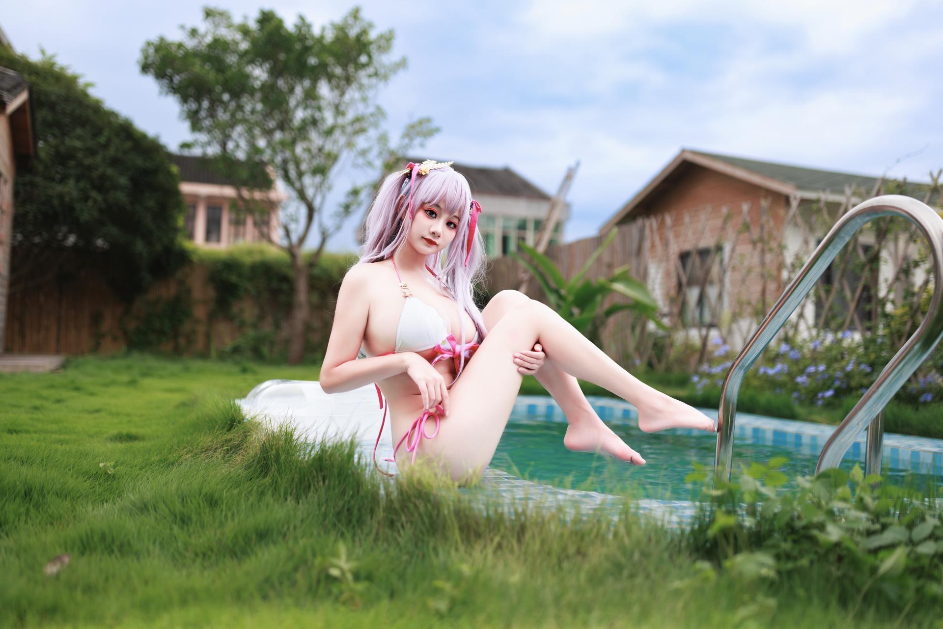 [cosplay] 阿雪雪 - 碧蓝航线 普利茅斯: đồ bơi, chân trắng tất trắng 99P2V