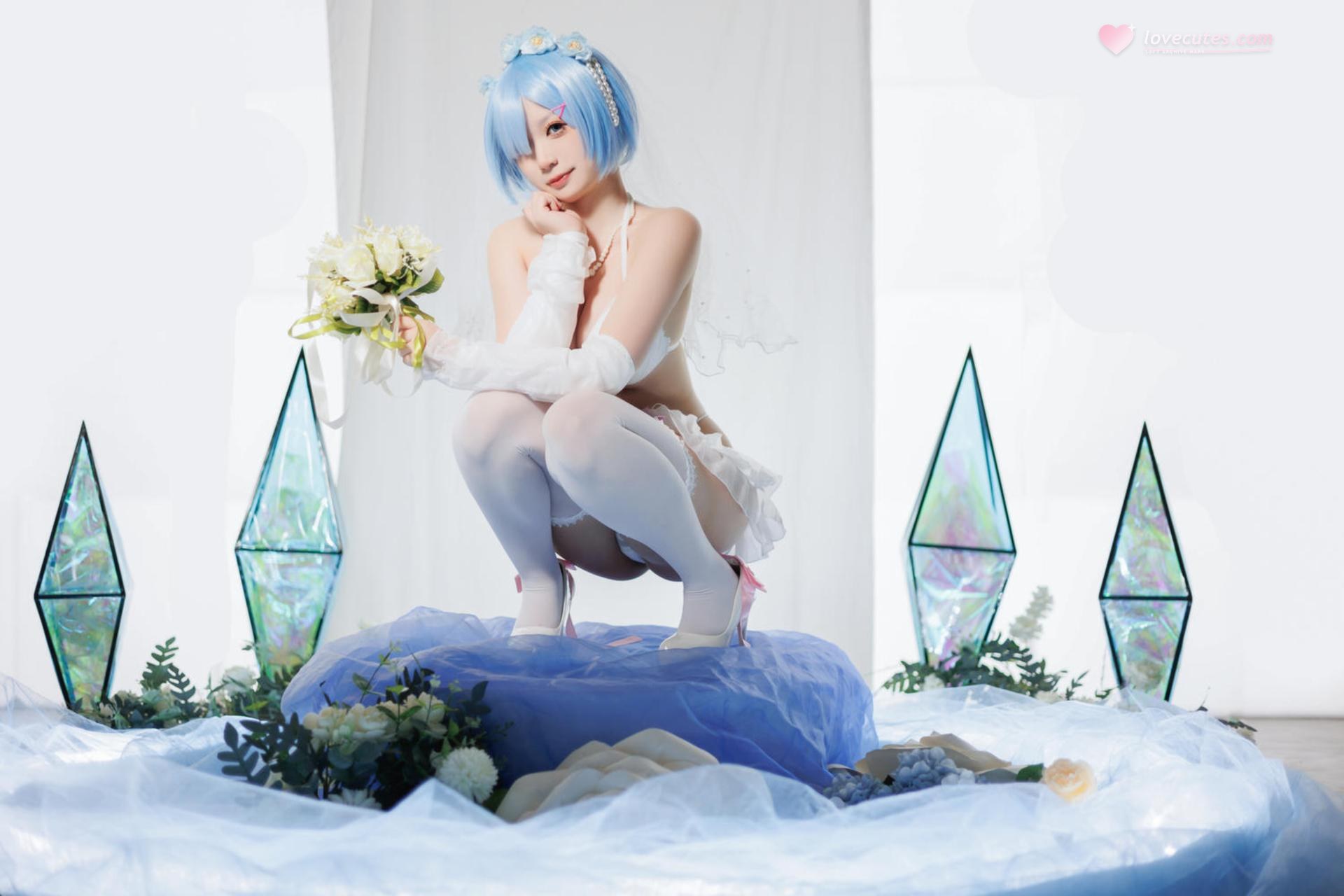 [cosplay] 樱落酱w - Rem cô dâu: tóc xanh, váy cưới, tất trắng, chân đẹp 25P