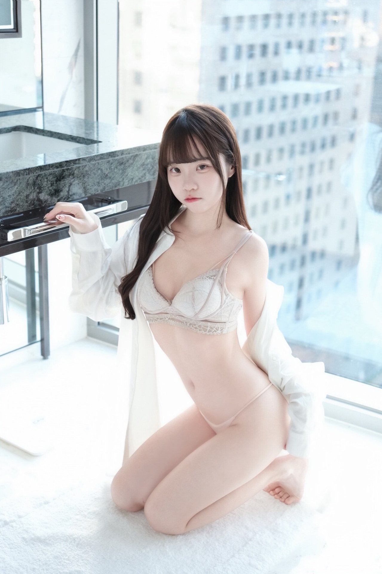 [私房] 可可小白兔 - Bí mật của cô hàng xóm trong sáng: Bộ ảnh tại gia bên cửa sổ 63P