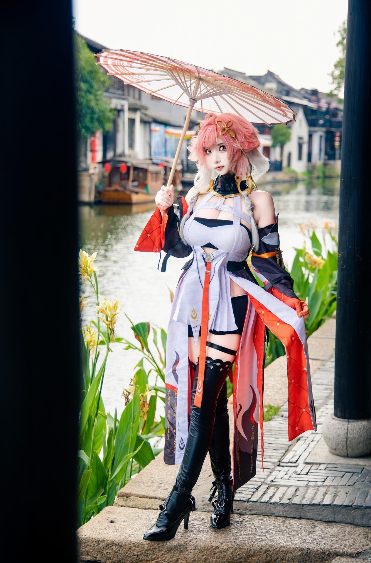 [cosplay] 香草奶喵 - 鸣潮 长离：原皮外景角色写真 25P