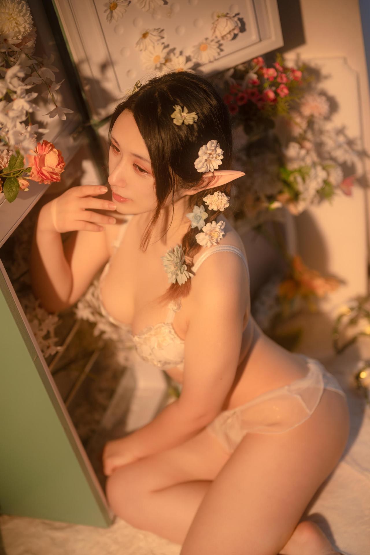 Zaya秋繁花花系私房写真 40P