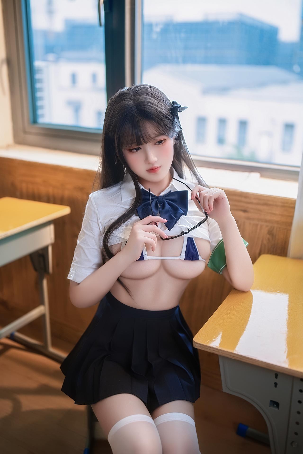 [写真] 三度_69 - 生徒会長の思春期：教室テーマ写真 41P
