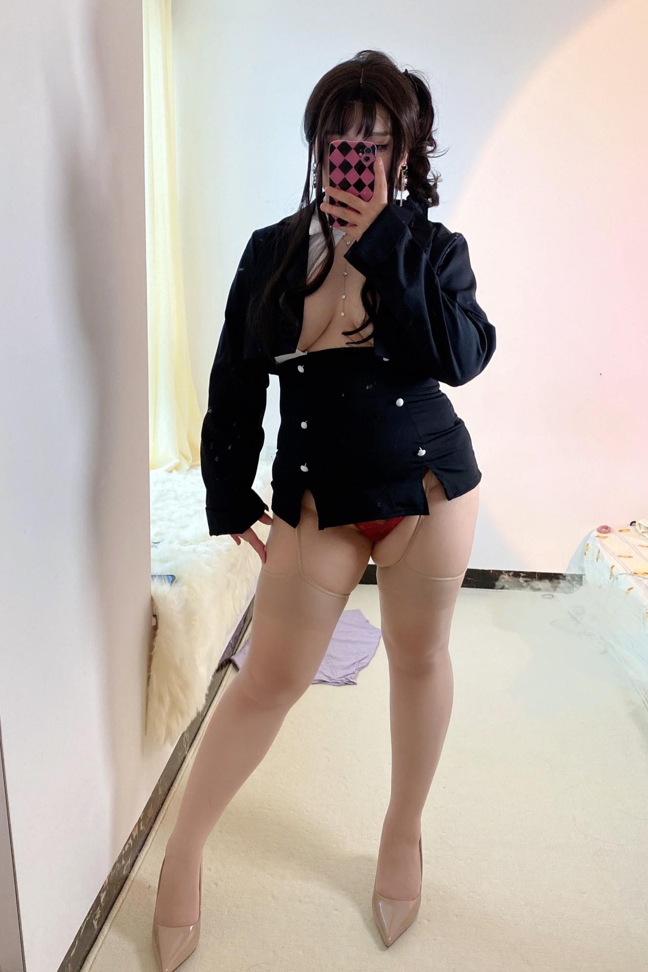 [私房] 鸽鸽咕咕w - Sexyお姉さん：ランジェリー大尺度私房 30P1V