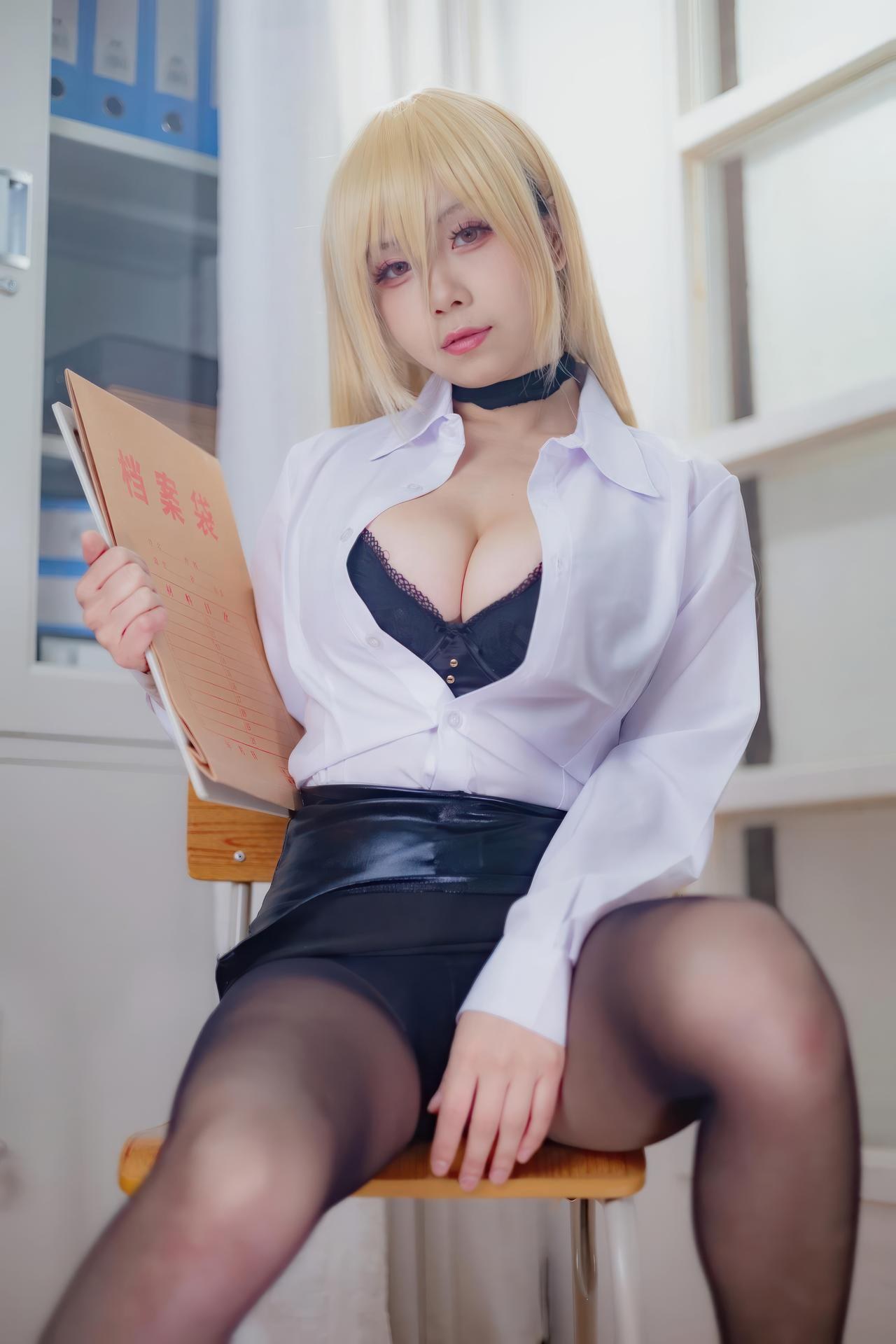 [cosplay] Moye787 - Bộ ảnh Azur Lane Implacable office lady cosplay 54P