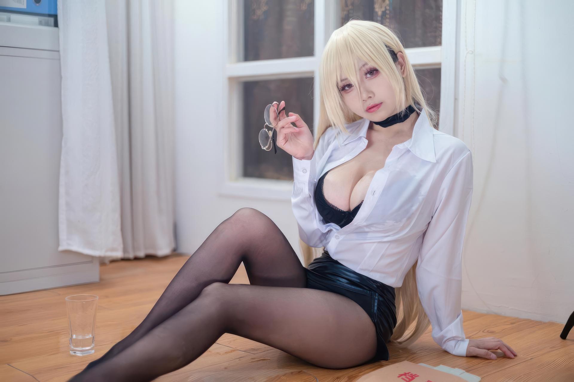 [cosplay] Moye787 - Bộ ảnh Azur Lane Implacable office lady cosplay 54P
