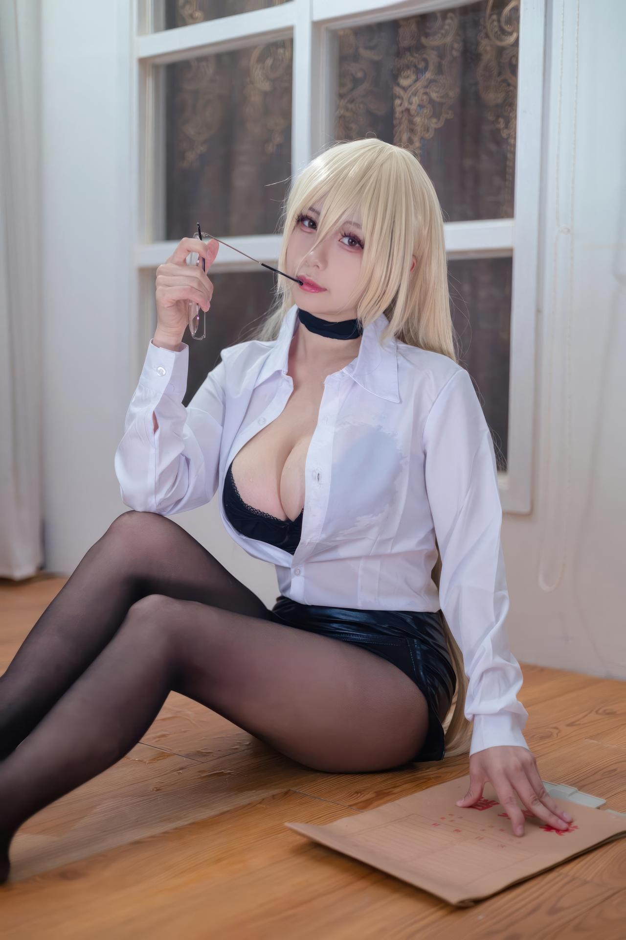 [cosplay] Moye787 - Bộ ảnh Azur Lane Implacable office lady cosplay 54P