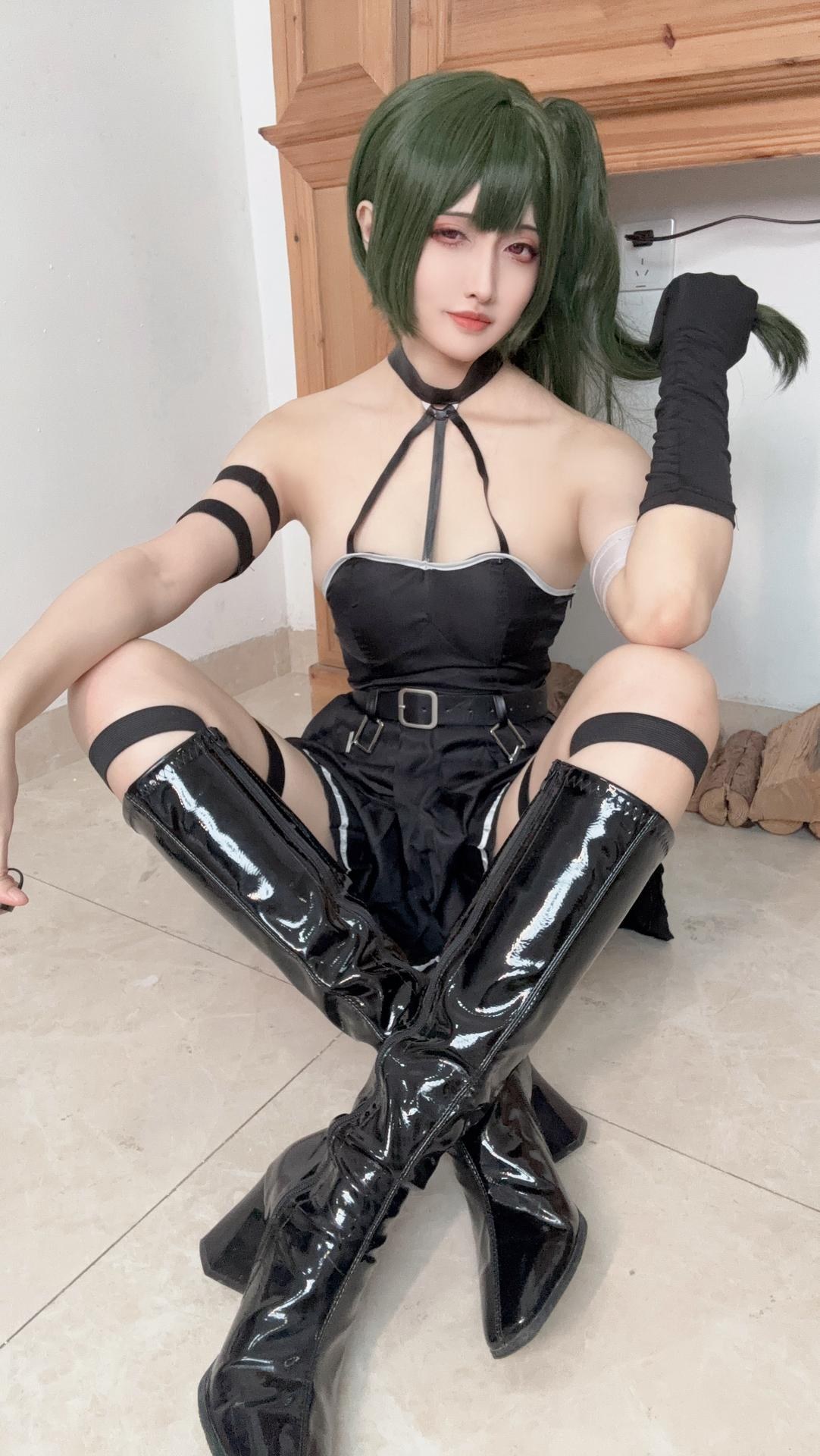[cosplay] Yamazaki Rei - Bộ ảnh Frieren Ubel black dress cosplay 142P