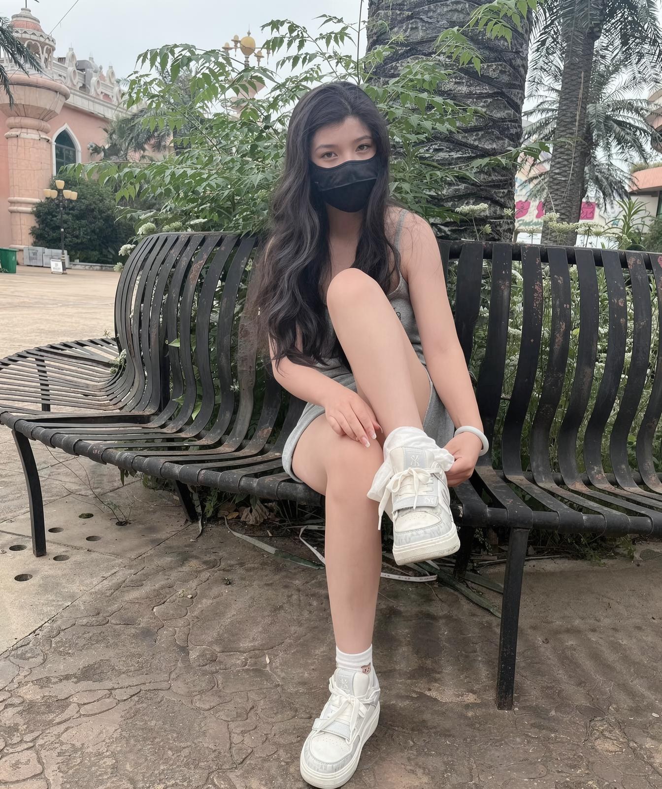 [私房] i饼羊 - 户外露出私拍合集：小胸清瘦大尺度视频私房 311P68V