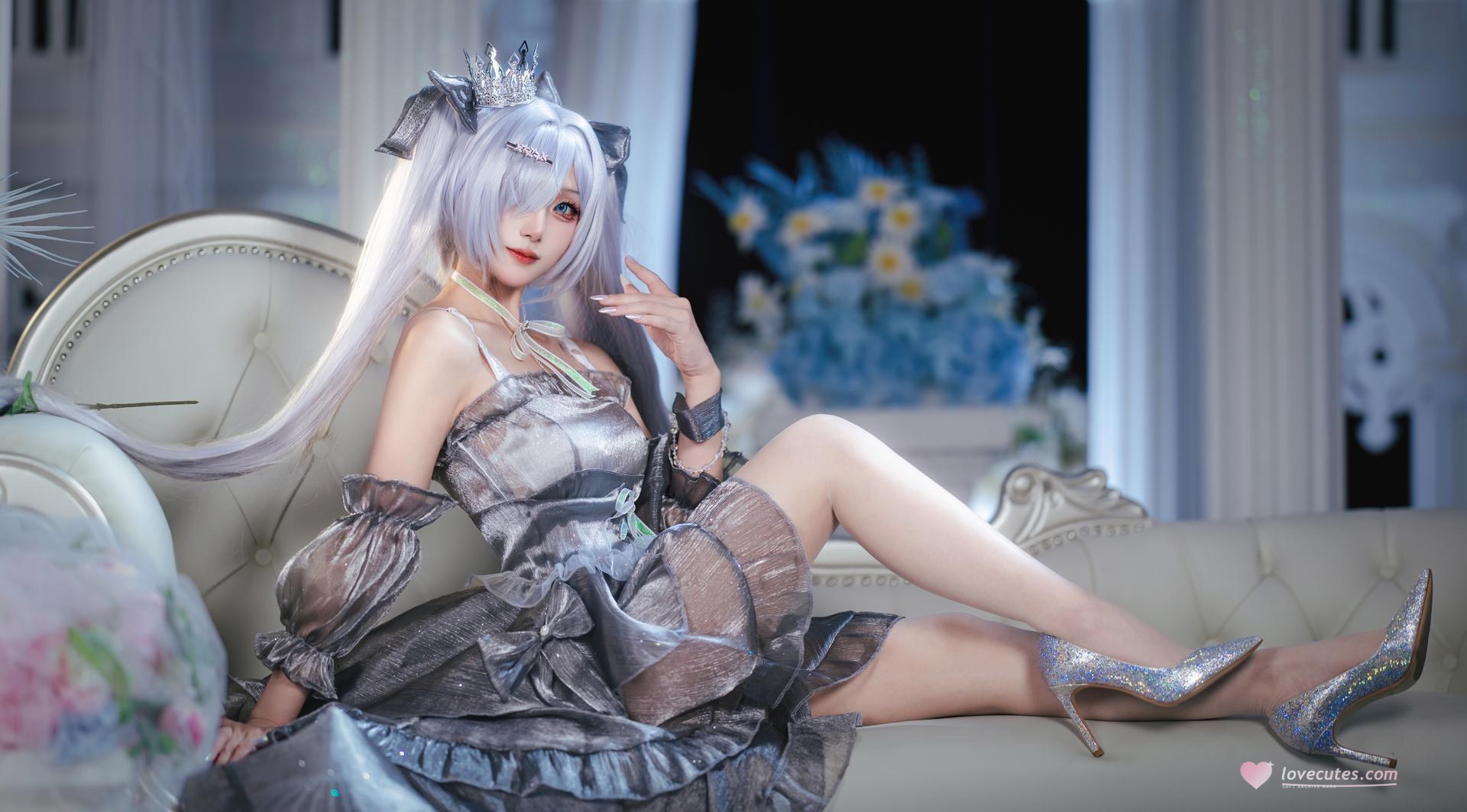 [cosplay] 是夙卿呀 - NIKKE 灰姑娘：银白战斗服角色还原 16P
