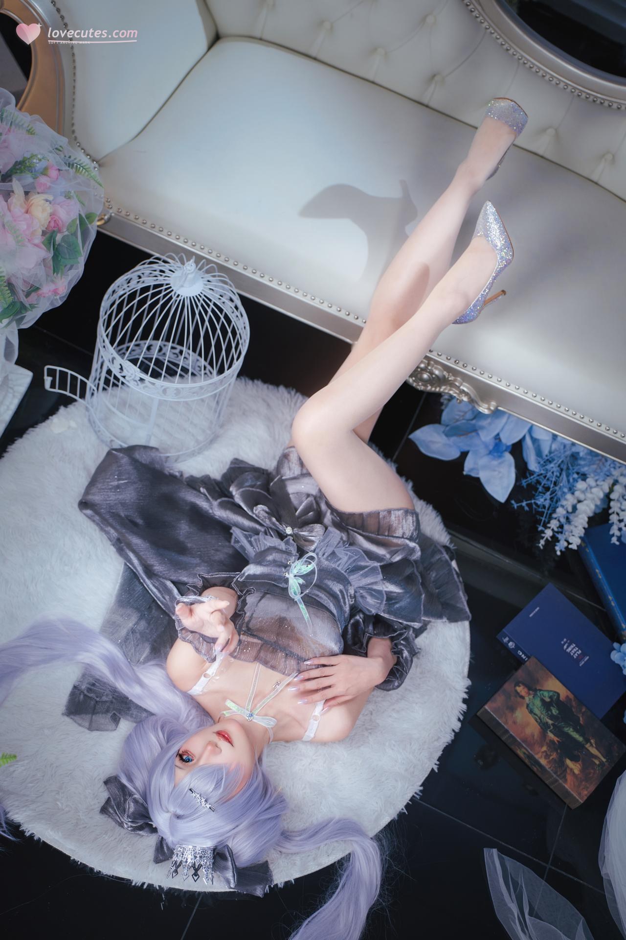 [cosplay] 是夙卿呀 - NIKKE 灰姑娘：银白战斗服角色还原 16P