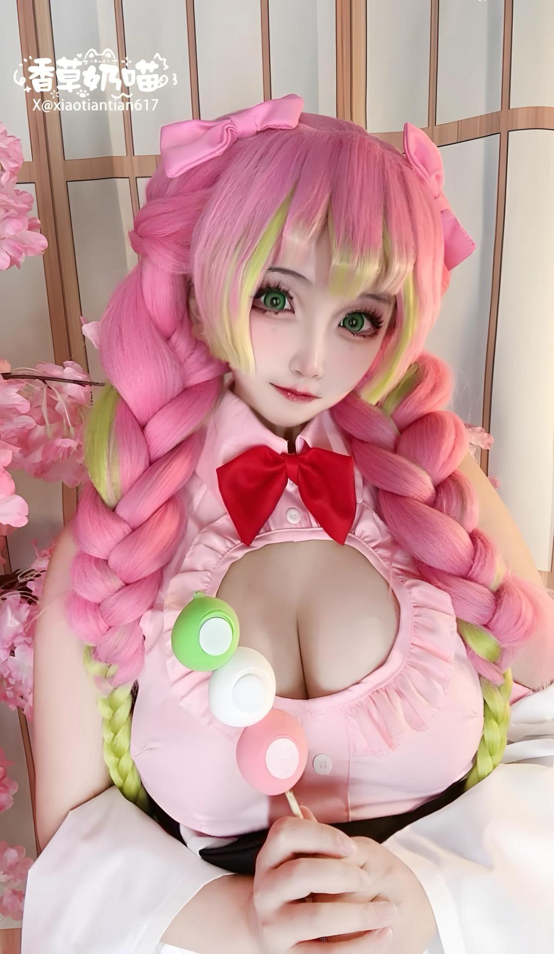 [cosplay] Xiangcao Naimiao - ชุดภาพ Demon Slayer Mitsuri Kanroji deluxe cosplay 204P71V