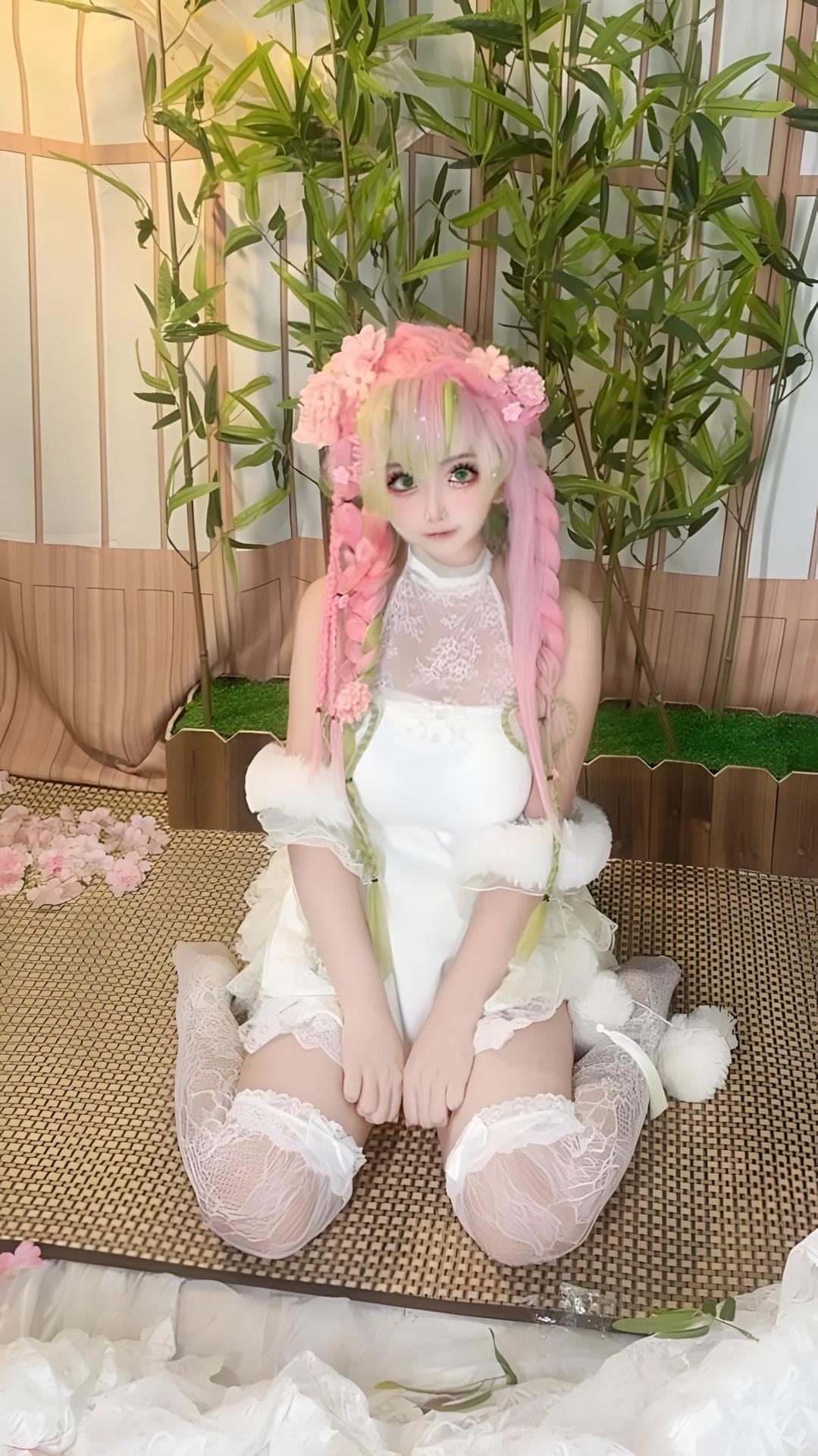 [cosplay] Xiangcao Naimiao - ชุดภาพ Demon Slayer Mitsuri Kanroji deluxe cosplay 204P71V