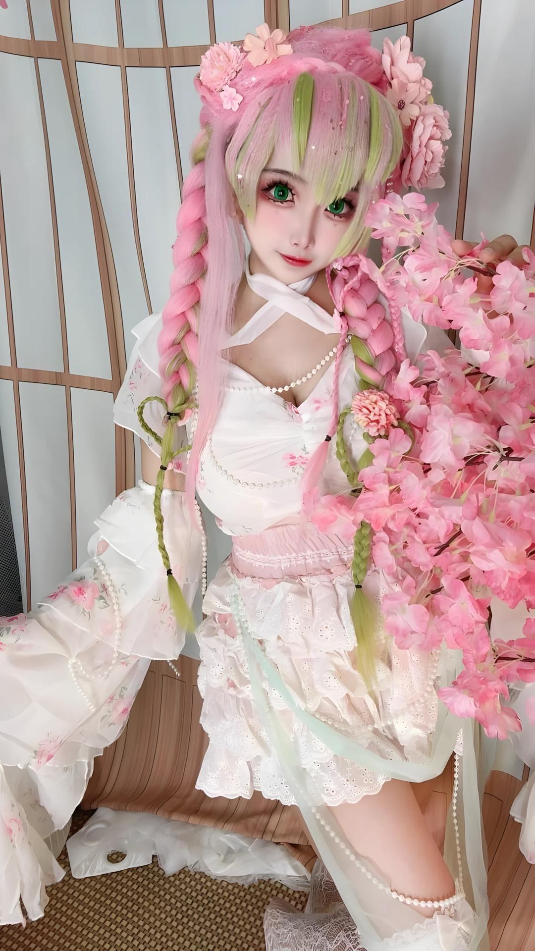 [cosplay] 香草奶喵 - 鬼灭之刃 甘露寺蜜璃典藏版：粉绿长发恋柱还原 204P71V