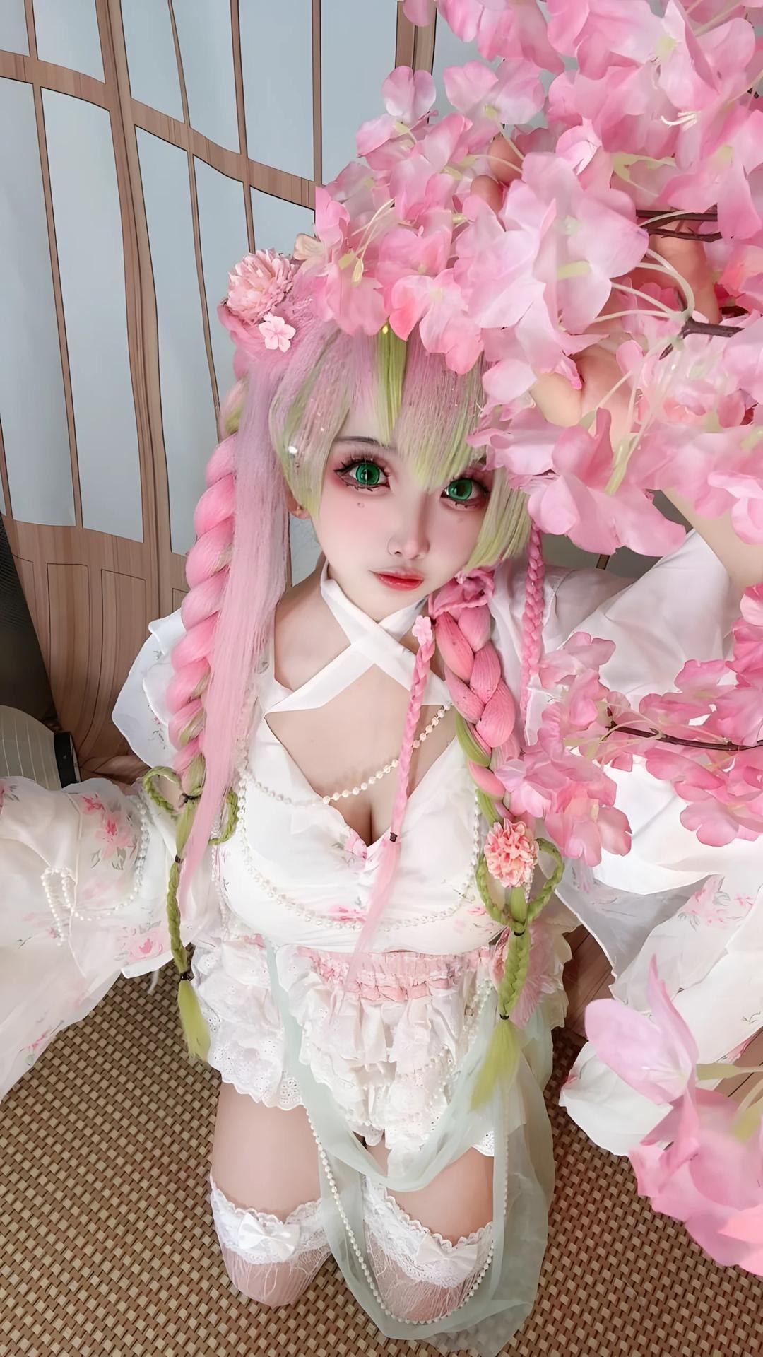 [cosplay] 香草奶喵 - 鬼灭之刃 甘露寺蜜璃典藏版：粉绿长发恋柱还原 204P71V