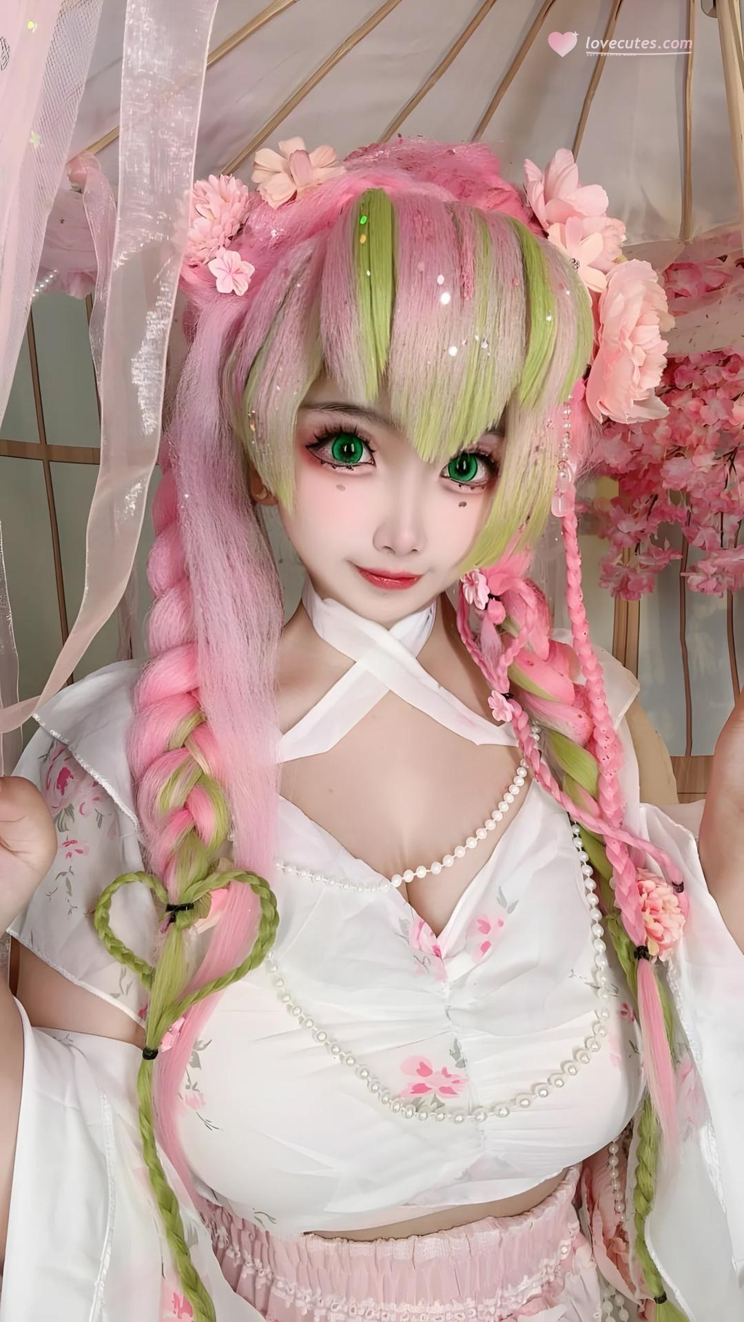 [cosplay] Xiangcao Naimiao - Demon Slayer Mitsuri Kanroji deluxe cosplay 사진 세트 204P71V