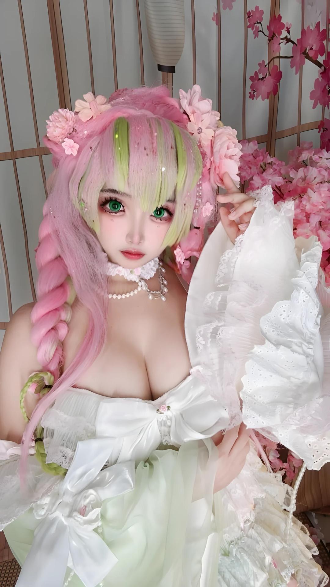 [cosplay] 香草奶喵 - 鬼灭之刃 甘露寺蜜璃典藏版：粉绿长发恋柱还原 204P71V