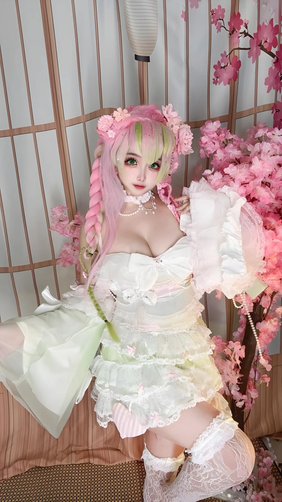[cosplay] 香草奶喵 - 鬼灭之刃 甘露寺蜜璃典藏版：粉绿长发恋柱还原 204P71V