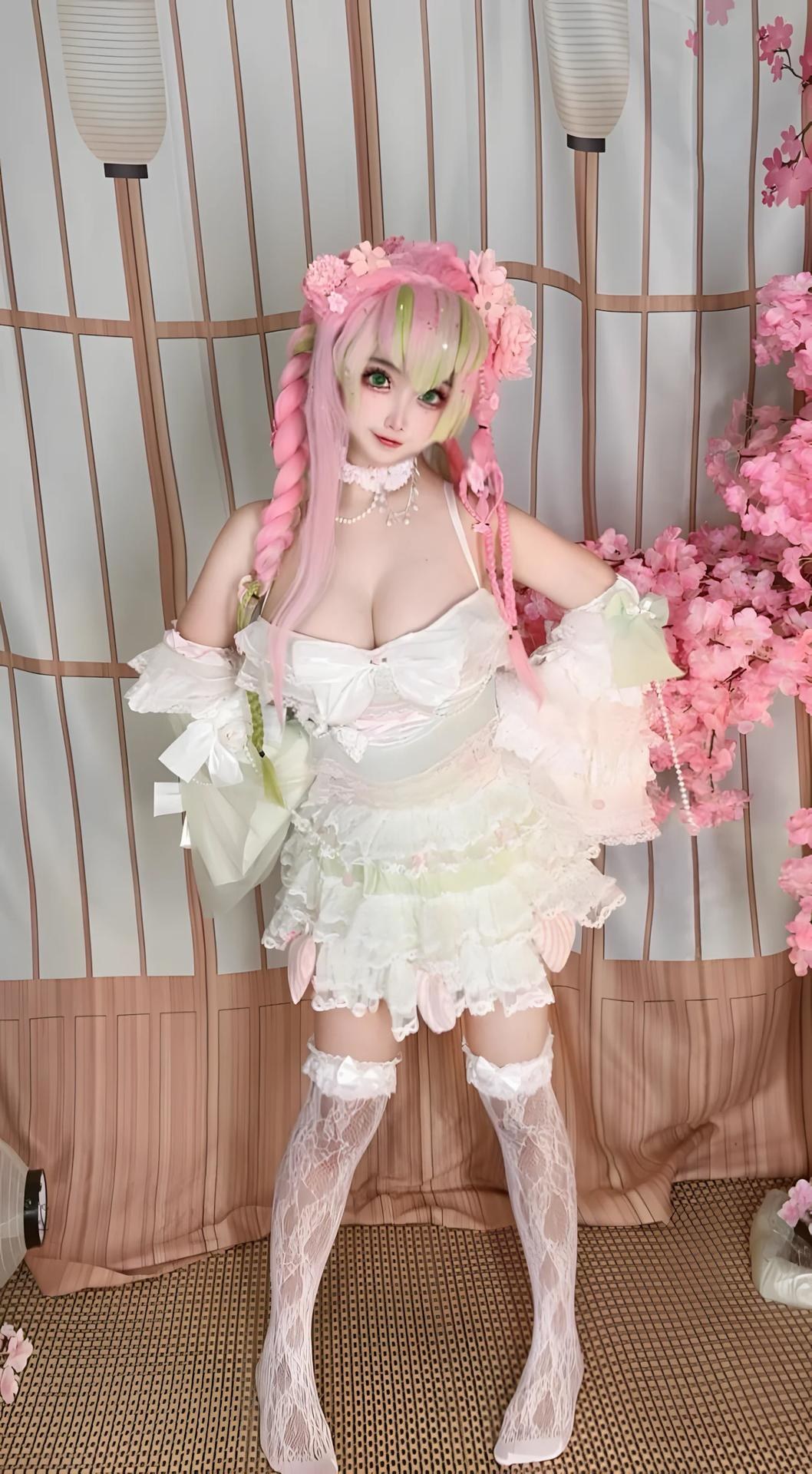 [cosplay] 香草奶喵 - 鬼灭之刃 甘露寺蜜璃典藏版：粉绿长发恋柱还原 204P71V