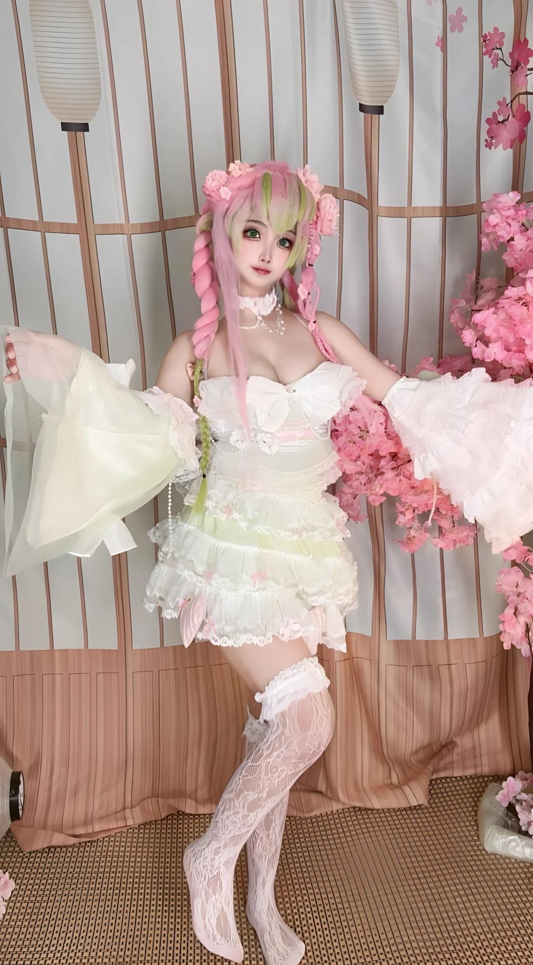 [cosplay] 香草奶喵 - 鬼灭之刃 甘露寺蜜璃典藏版：粉绿长发恋柱还原 204P71V
