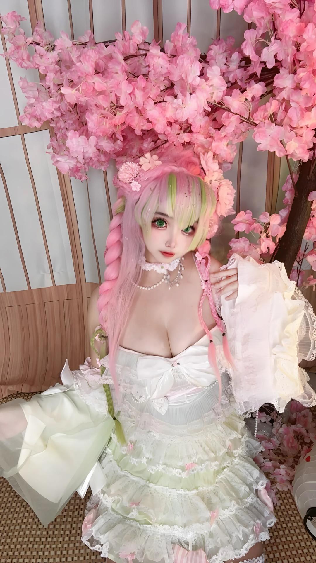 [cosplay] 香草奶喵 - 鬼灭之刃 甘露寺蜜璃典藏版：粉绿长发恋柱还原 204P71V