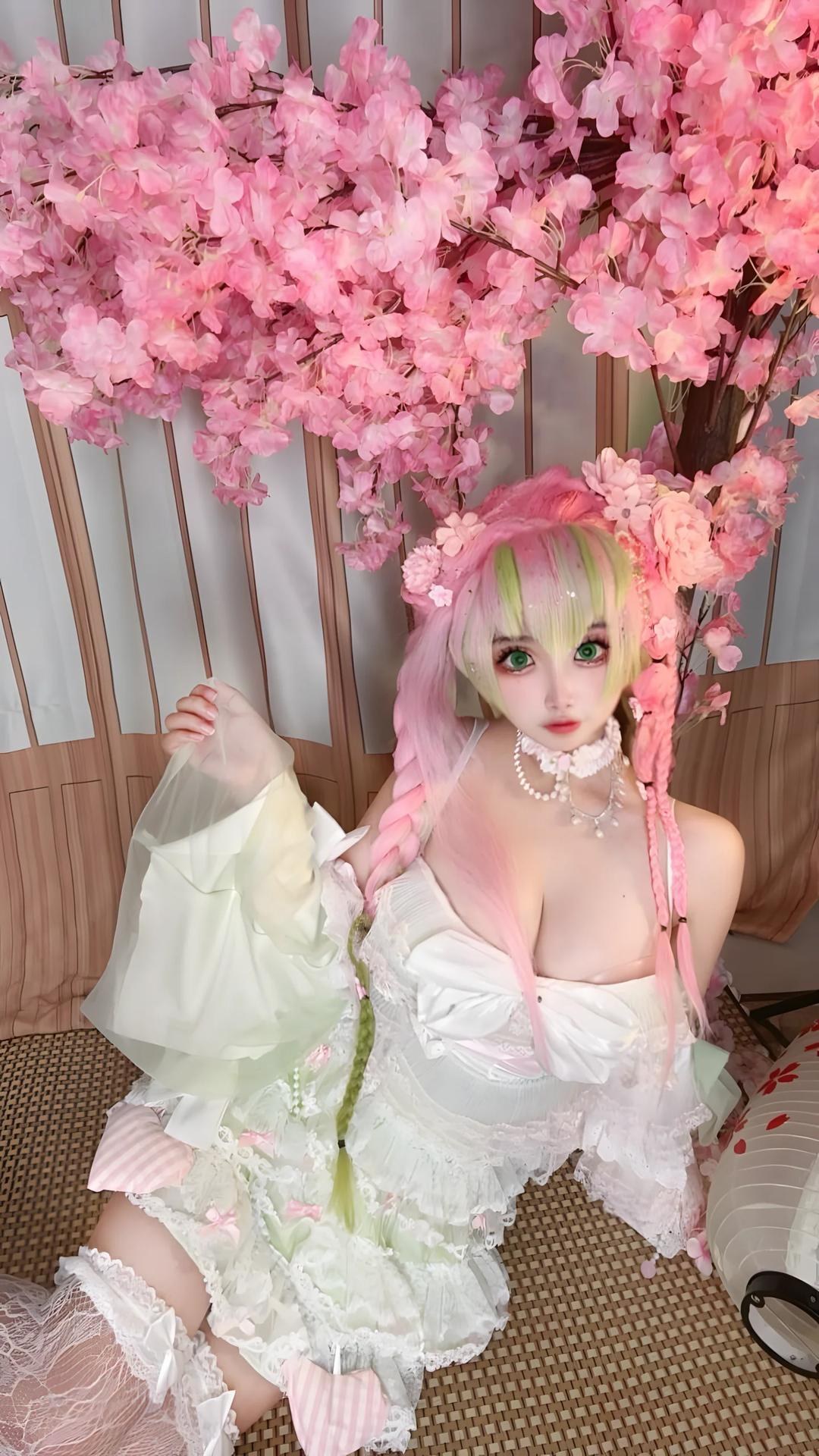 [cosplay] 香草奶喵 - 鬼灭之刃 甘露寺蜜璃典藏版：粉绿长发恋柱还原 204P71V
