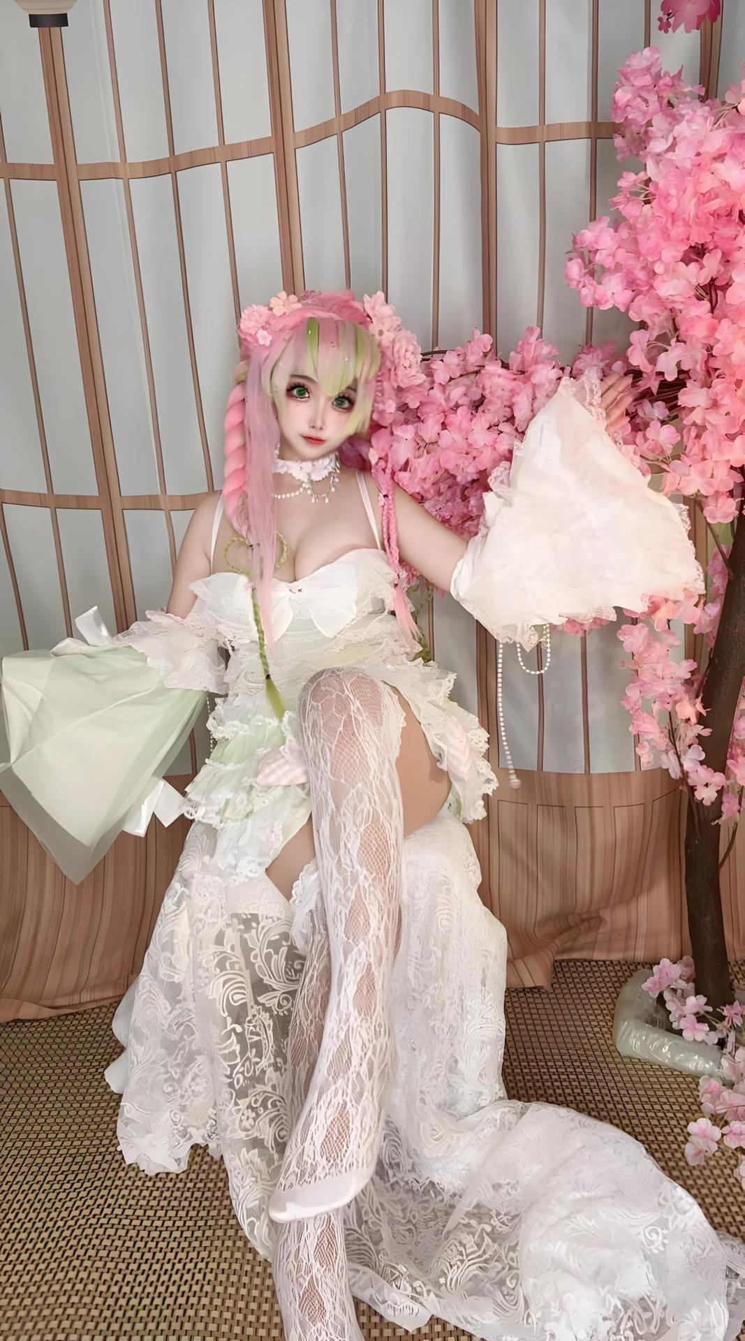 [cosplay] 香草奶喵 - 鬼灭之刃 甘露寺蜜璃典藏版：粉绿长发恋柱还原 204P71V