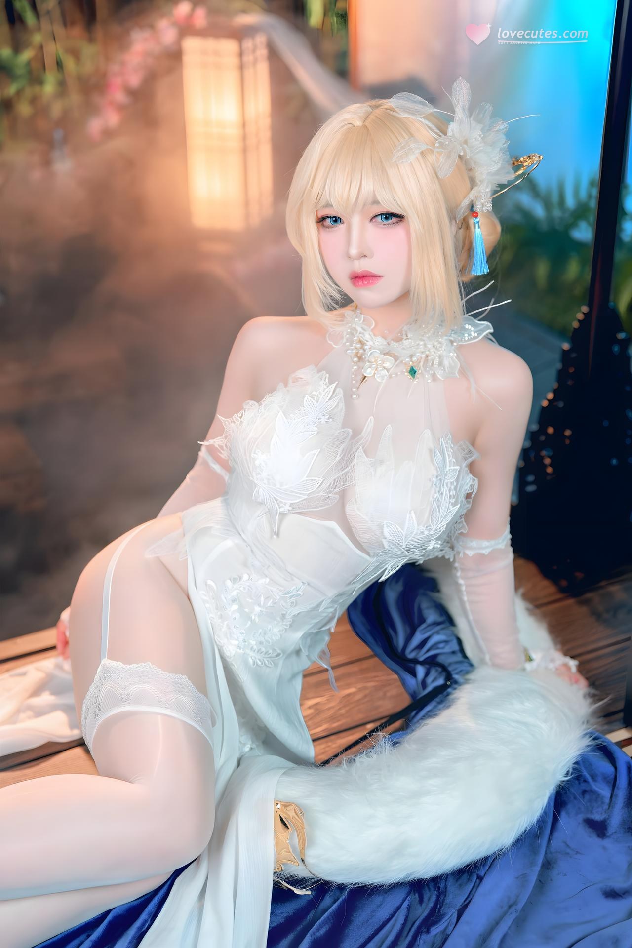 [cosplay] 半半子 - 贞德 灯花祝装圣女：蓝白圣女礼装 白丝美腿还原 58P